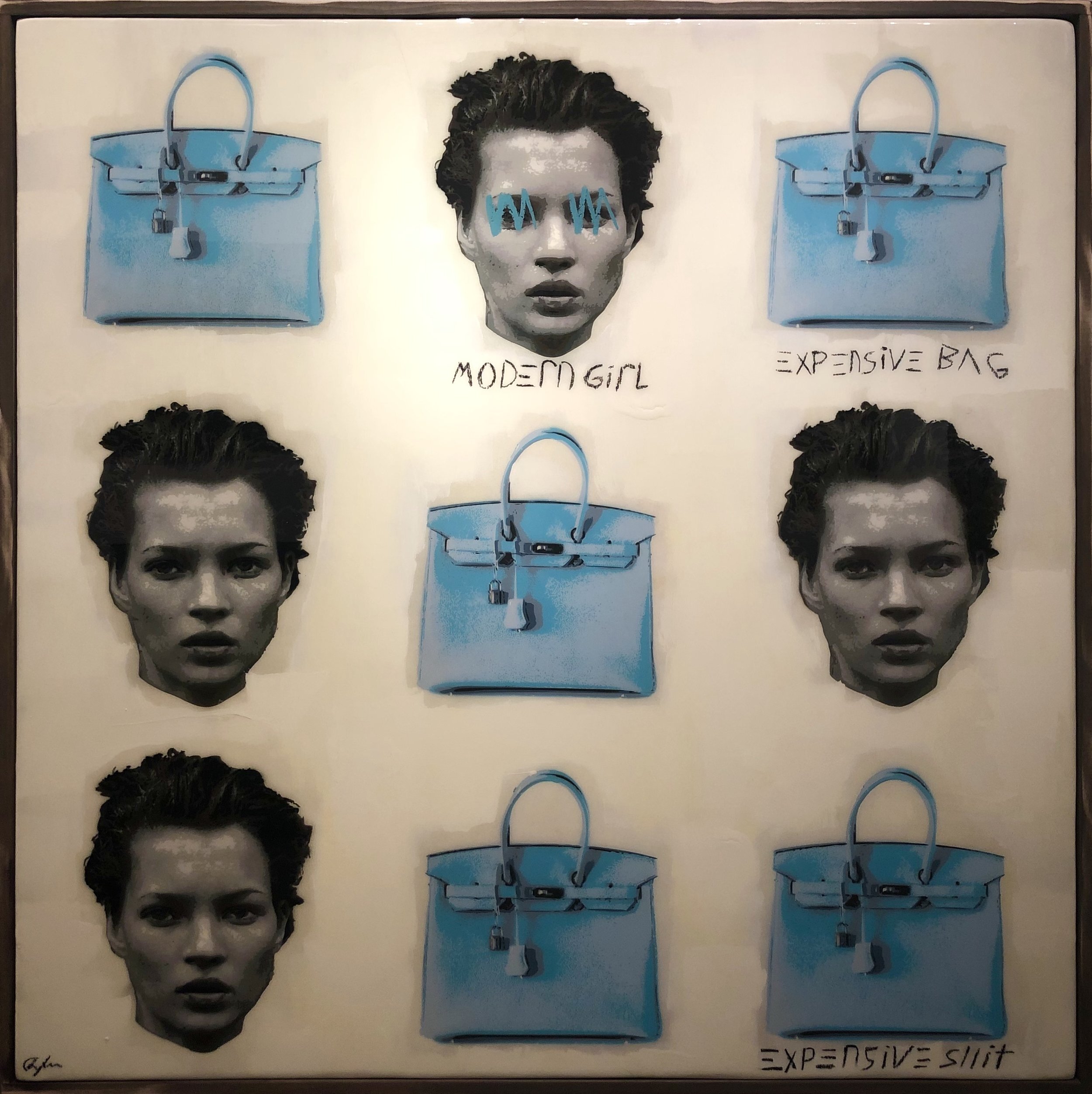 'Modern+girl+expensive+bag'+50x50.jpg