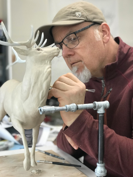 Gallery_Wild_Jeremy_Bradshaw_Artist_Sculpture_Elk_Working