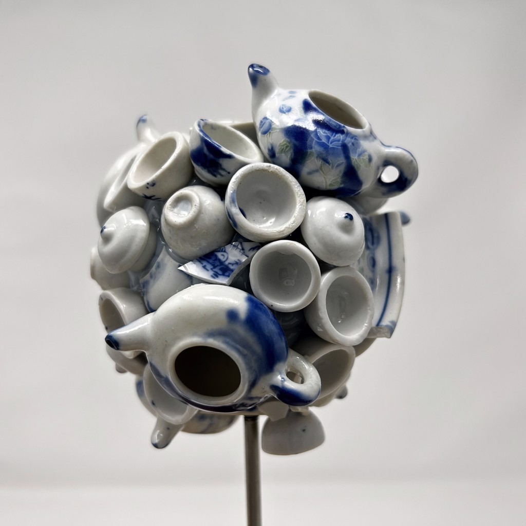 Spherical Postcard: Ceramic by Stefano Ogliari Badessi