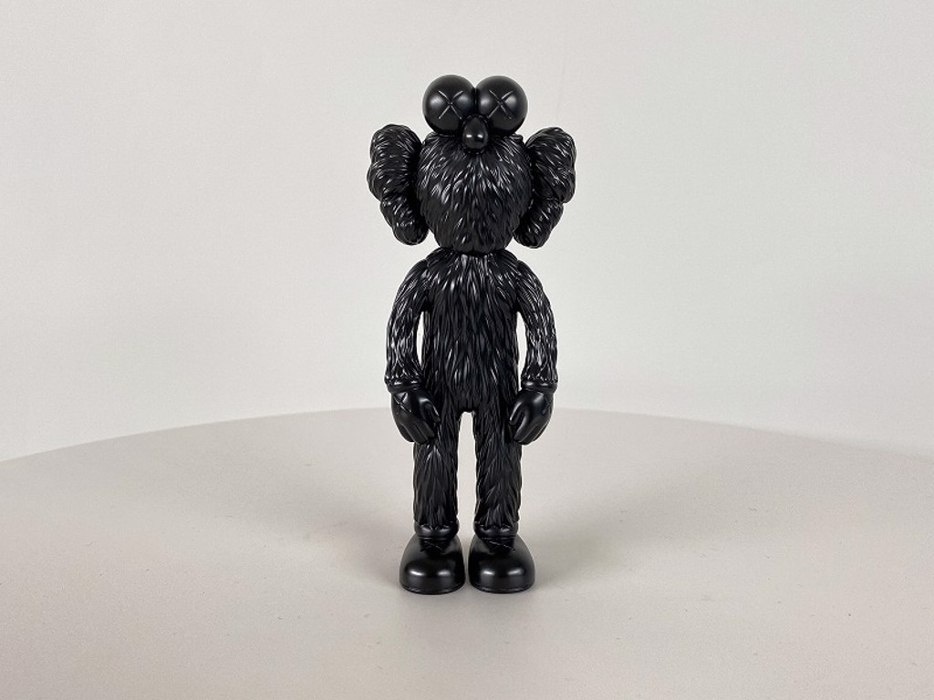 Bronze - BFF by Kaws | Manabia Fine Arts
