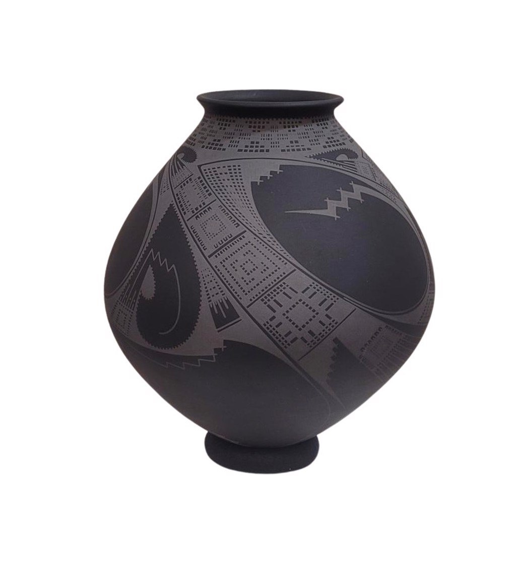 Mata Ortiz Pottery- Black on Black Pot - Noe Quezada by Consignment Artwork