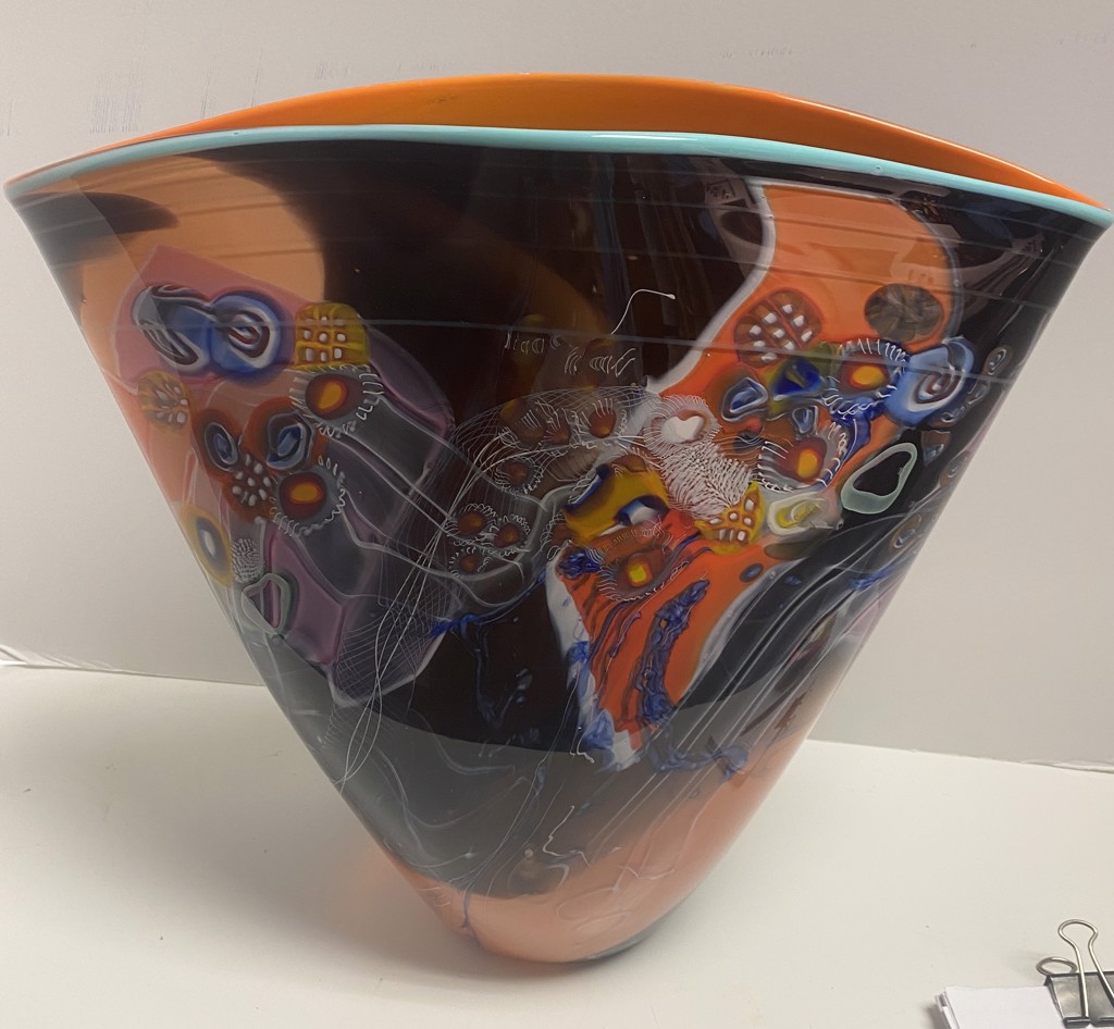 Med Colorfield Vessel