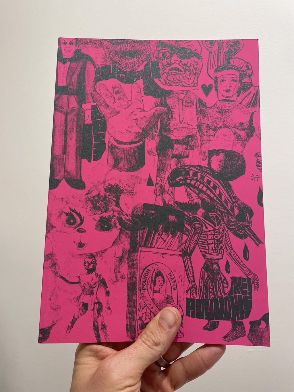 Jugetes (Magenta Cover) by Polvoh Press