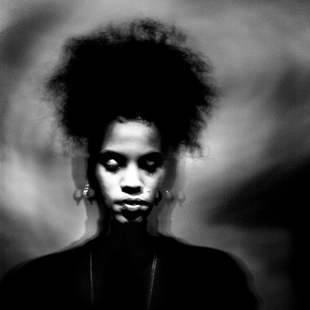 ANTON CORBIJN looking at a most〜 Anton Corbijn | Fotografiska Stockholm