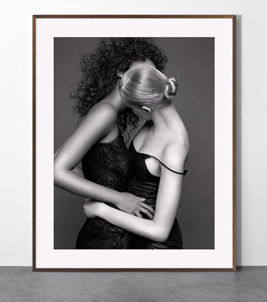 Exposure - Tyra Banks & Minna, Milan by Bruno Bisang | Chroma Gallery