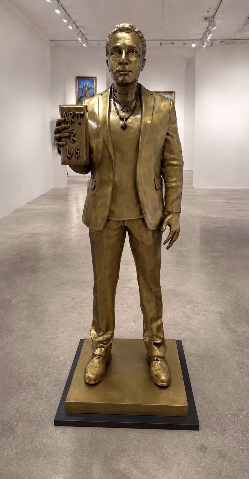 Matthew Snider’s The Gold Standard: Bronze Portraiture and Cultural Record