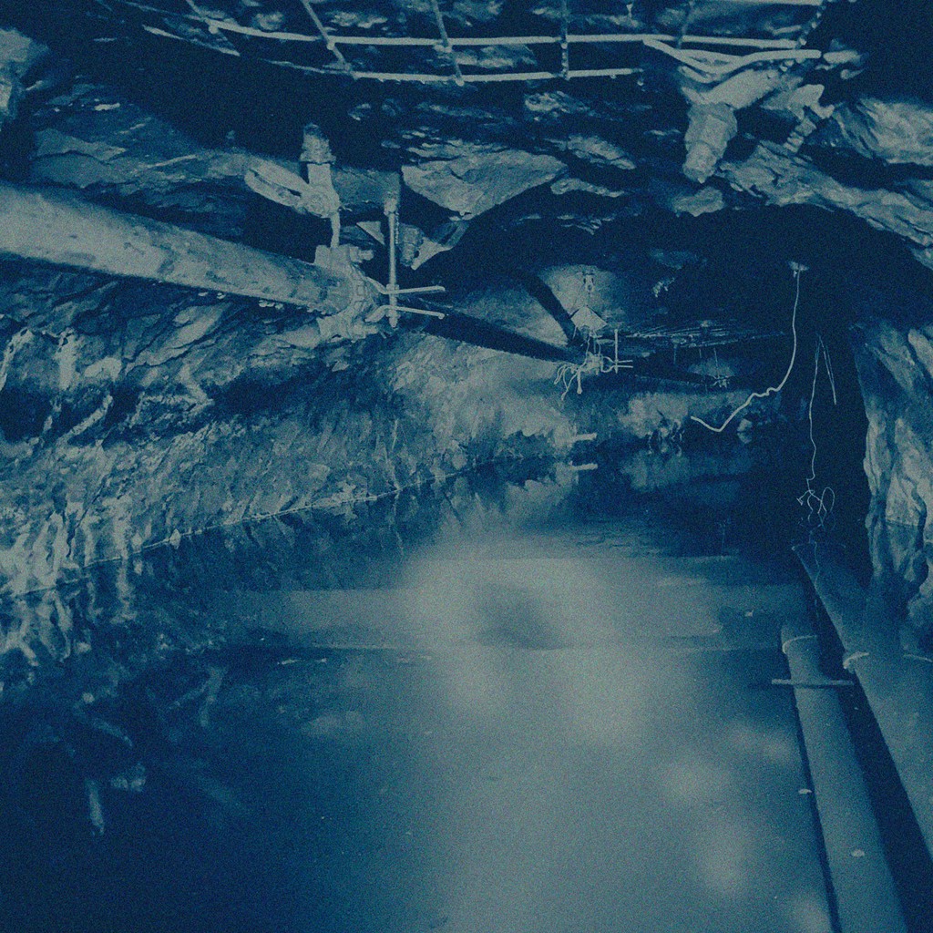 dm_69 by Kahn & Selesnick