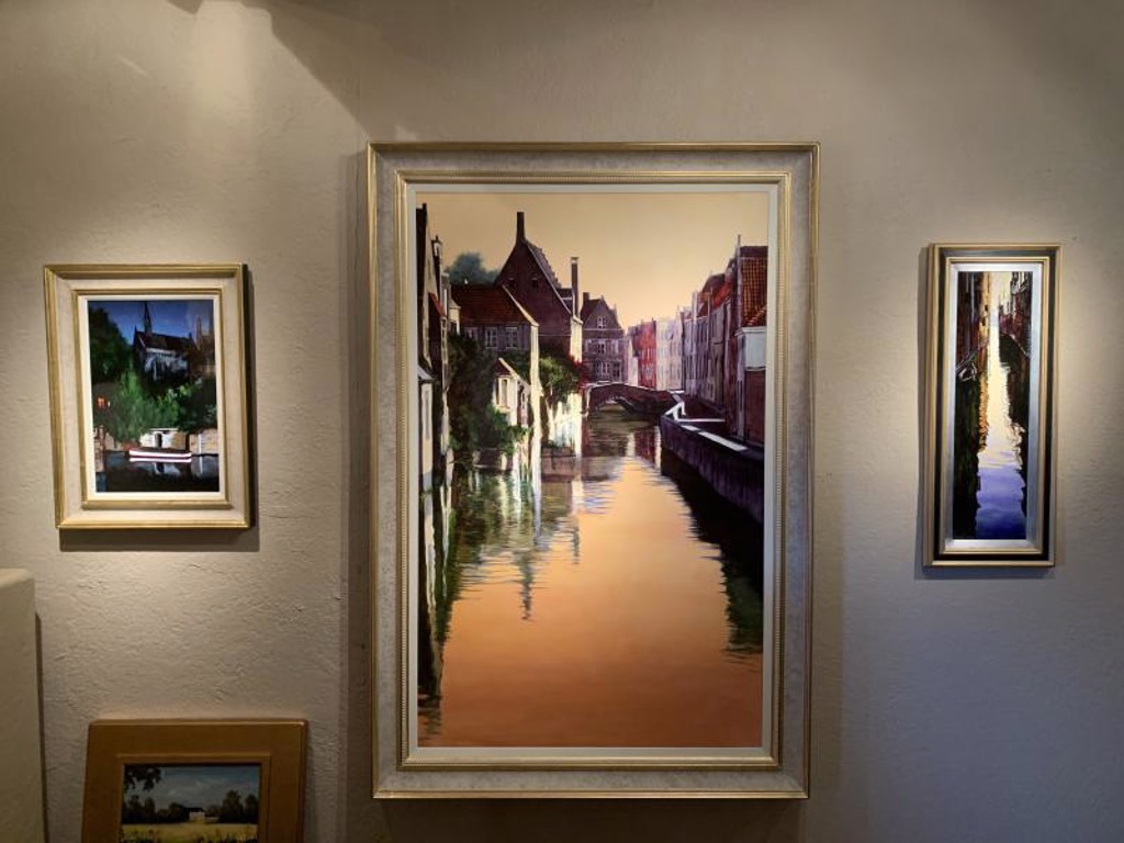 Crosslight in Amber and Gold by Patrick Shiels