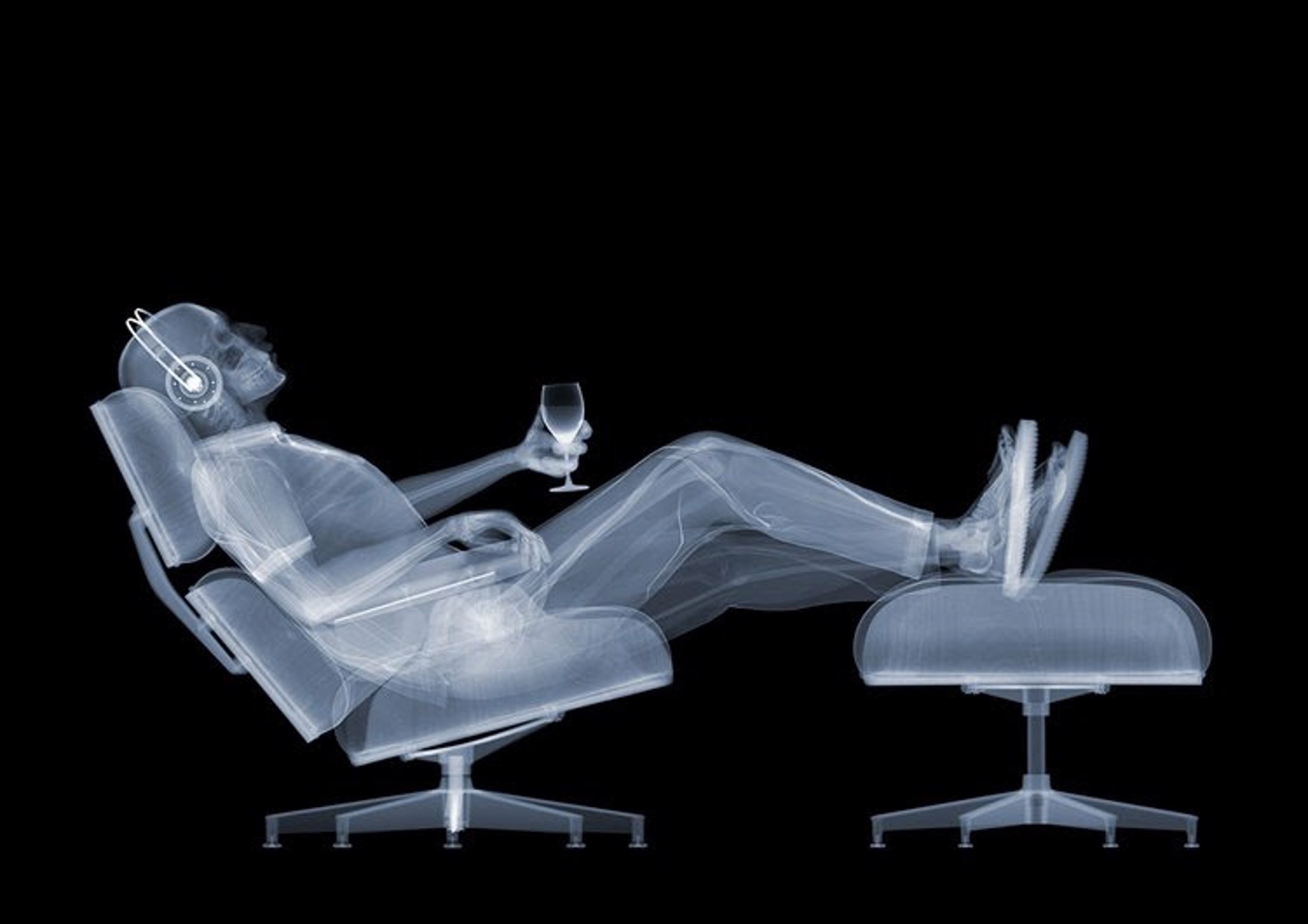Eames Chillin by Nick Veasey