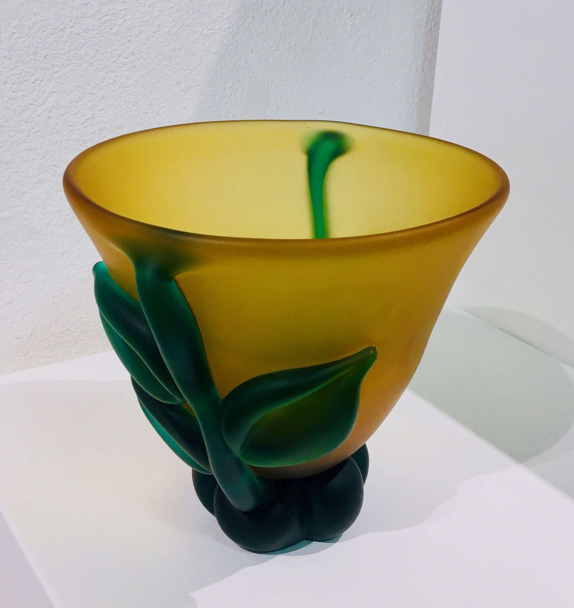 Short & Wide Amber/Green vase by TOMMIE RUSH