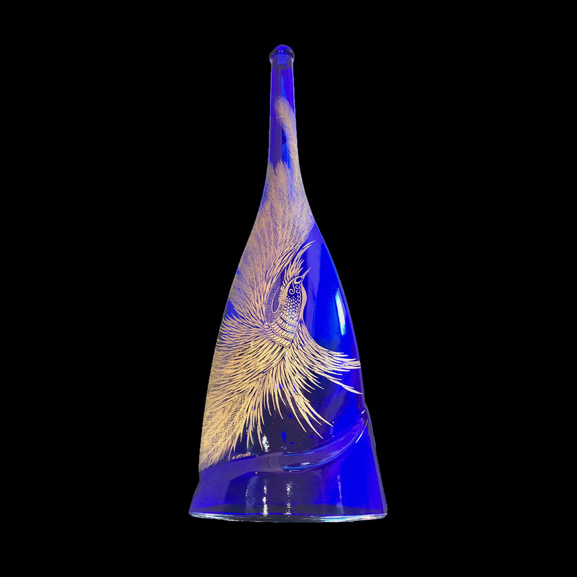 Fantasy Bird Series - The Flight - Glass Etching on Vase by Hisashi Otsuka