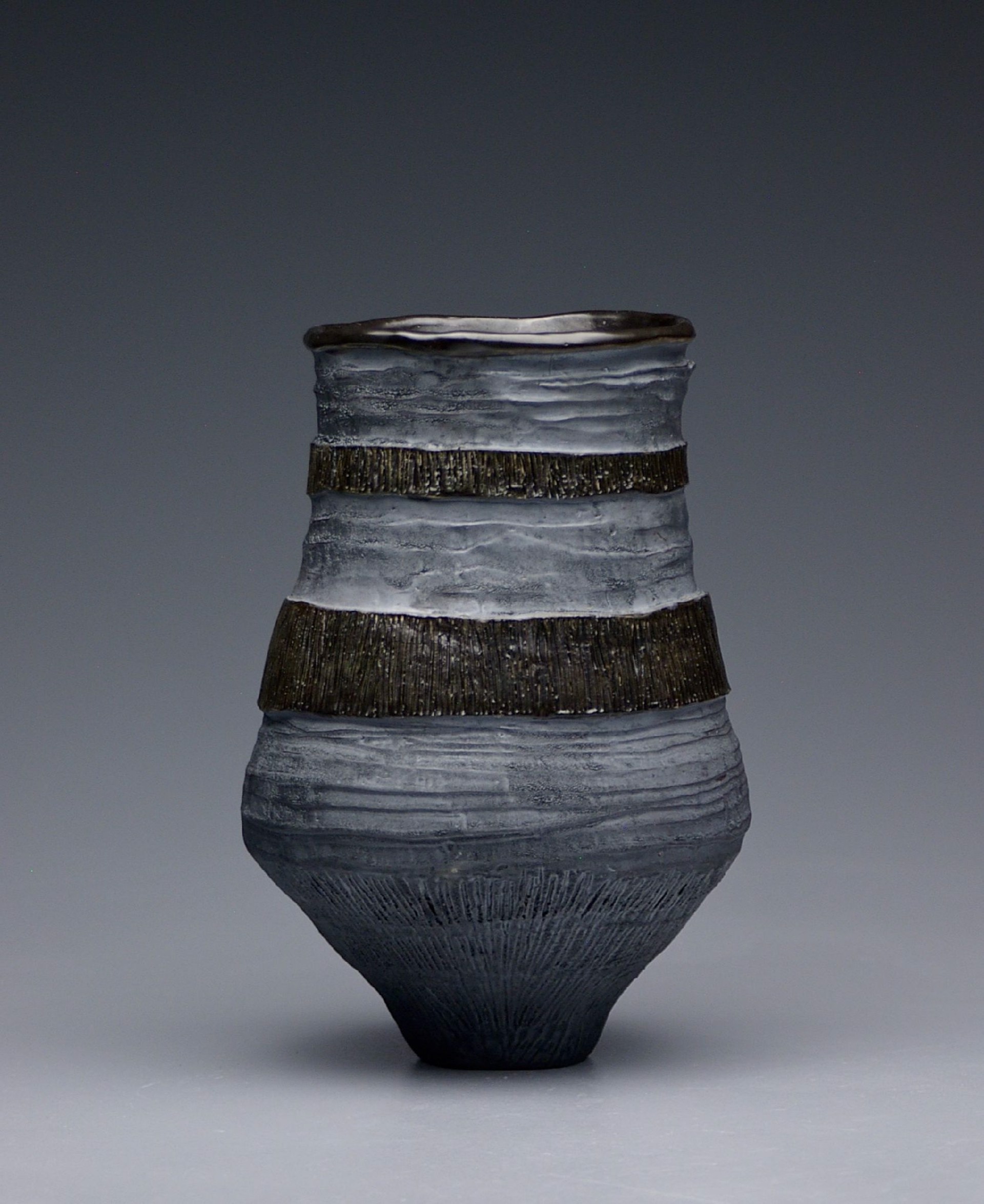 Vessel 5 Matt and Shinny Vase by Andy Matlow