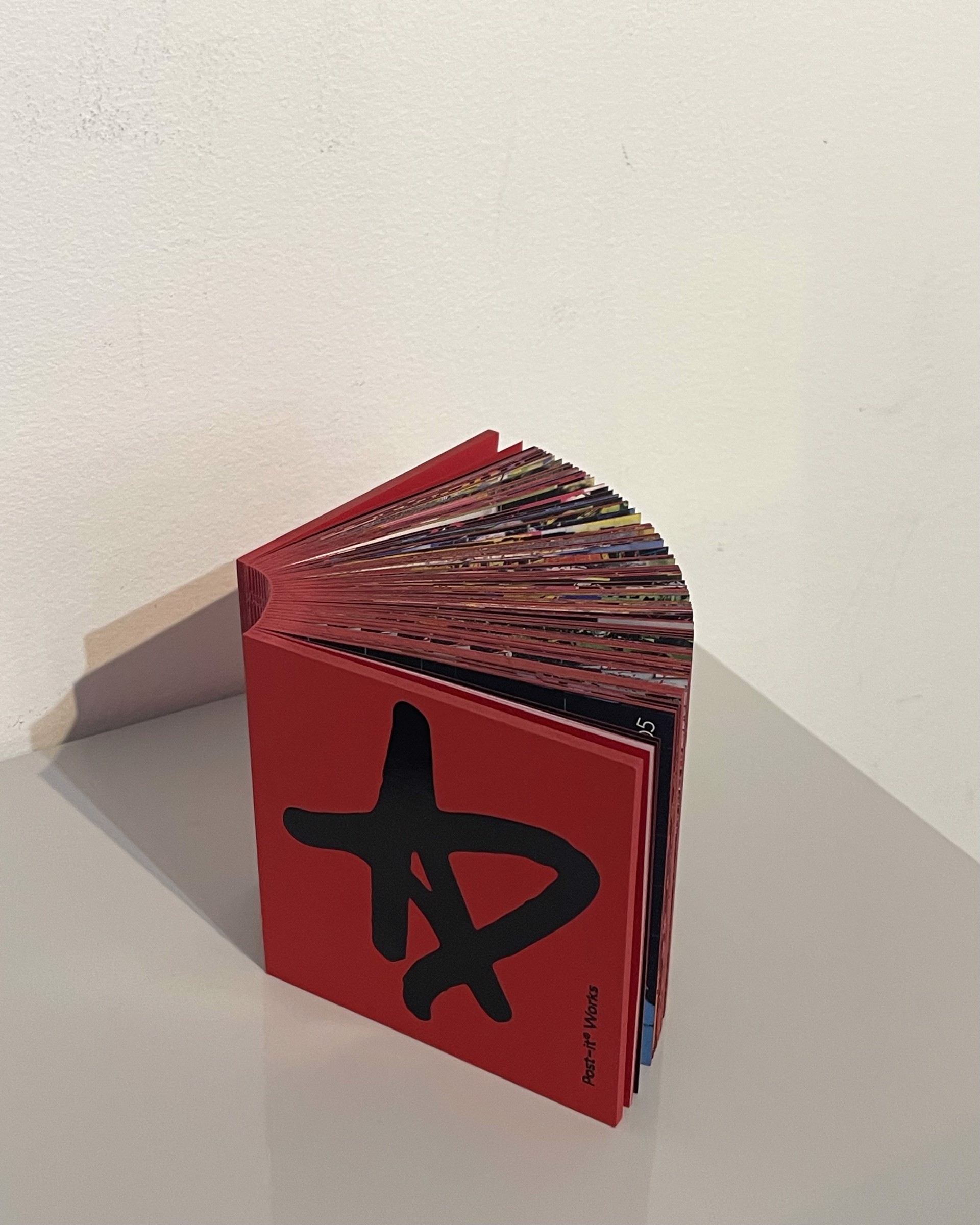 Post-it Works by Ardan Özmenoğlu
