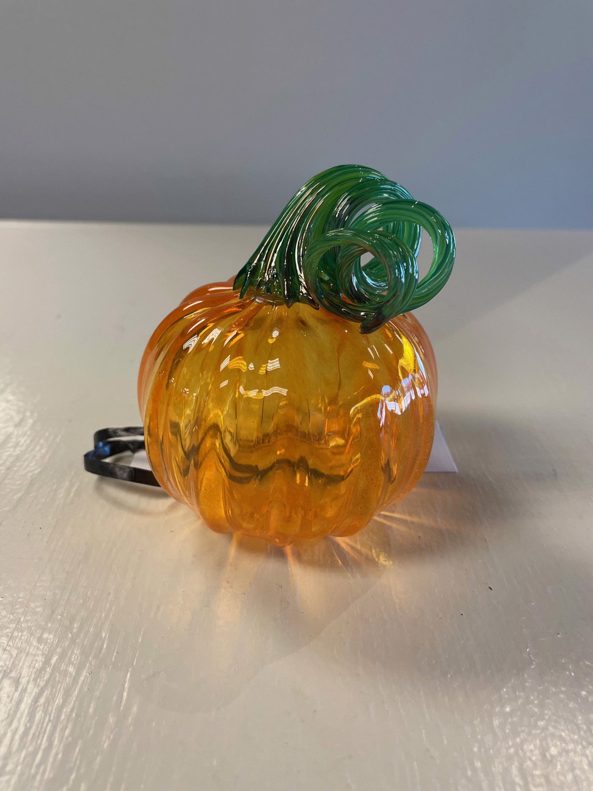 Pumpkin - Medium by AlBo Glass
