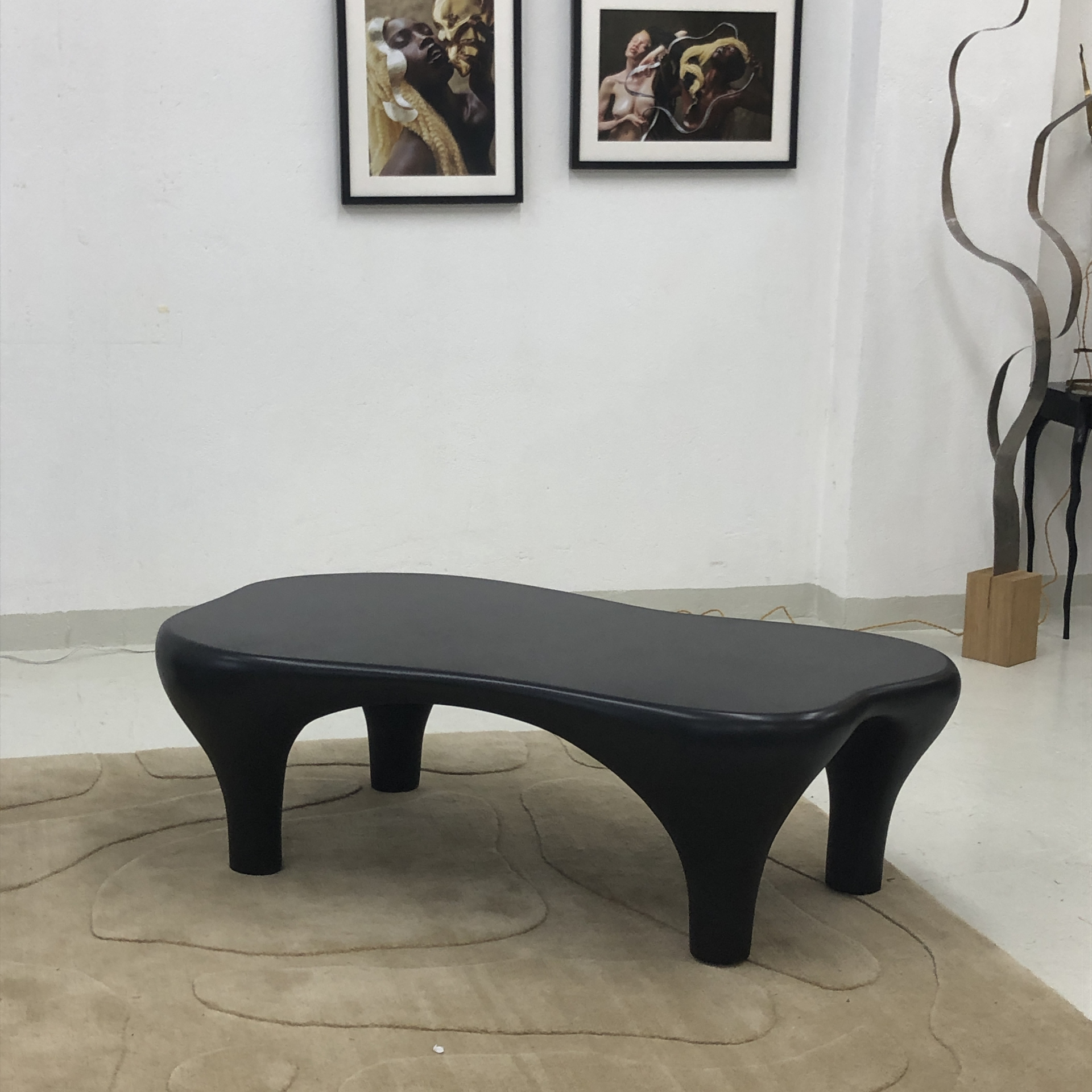 "Toro" coffee table with Matte lacquer by Jacques Jarrige