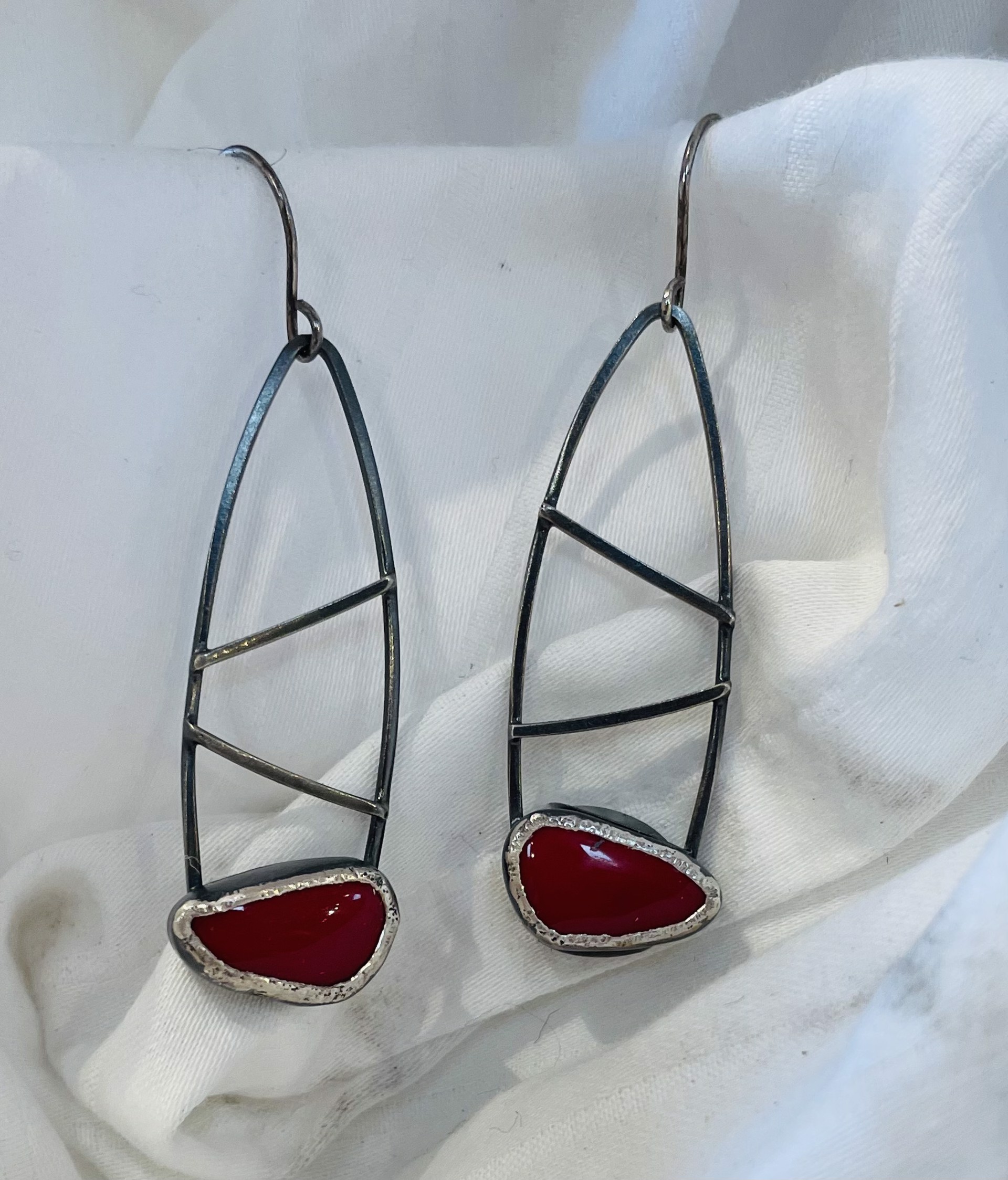 AC 256 Rosarita Sterling Silver Wire Framed Earrings by Annette Campbell