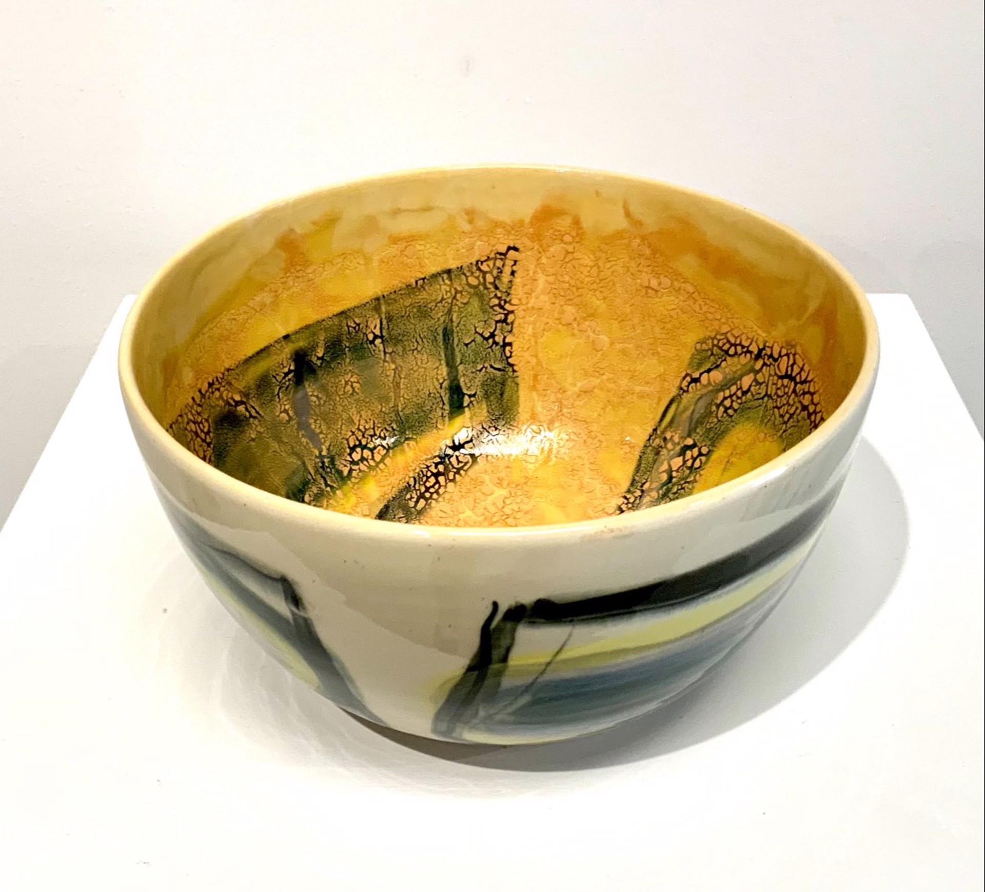 Stoneware With Slips And Glazes by Robert Milnes