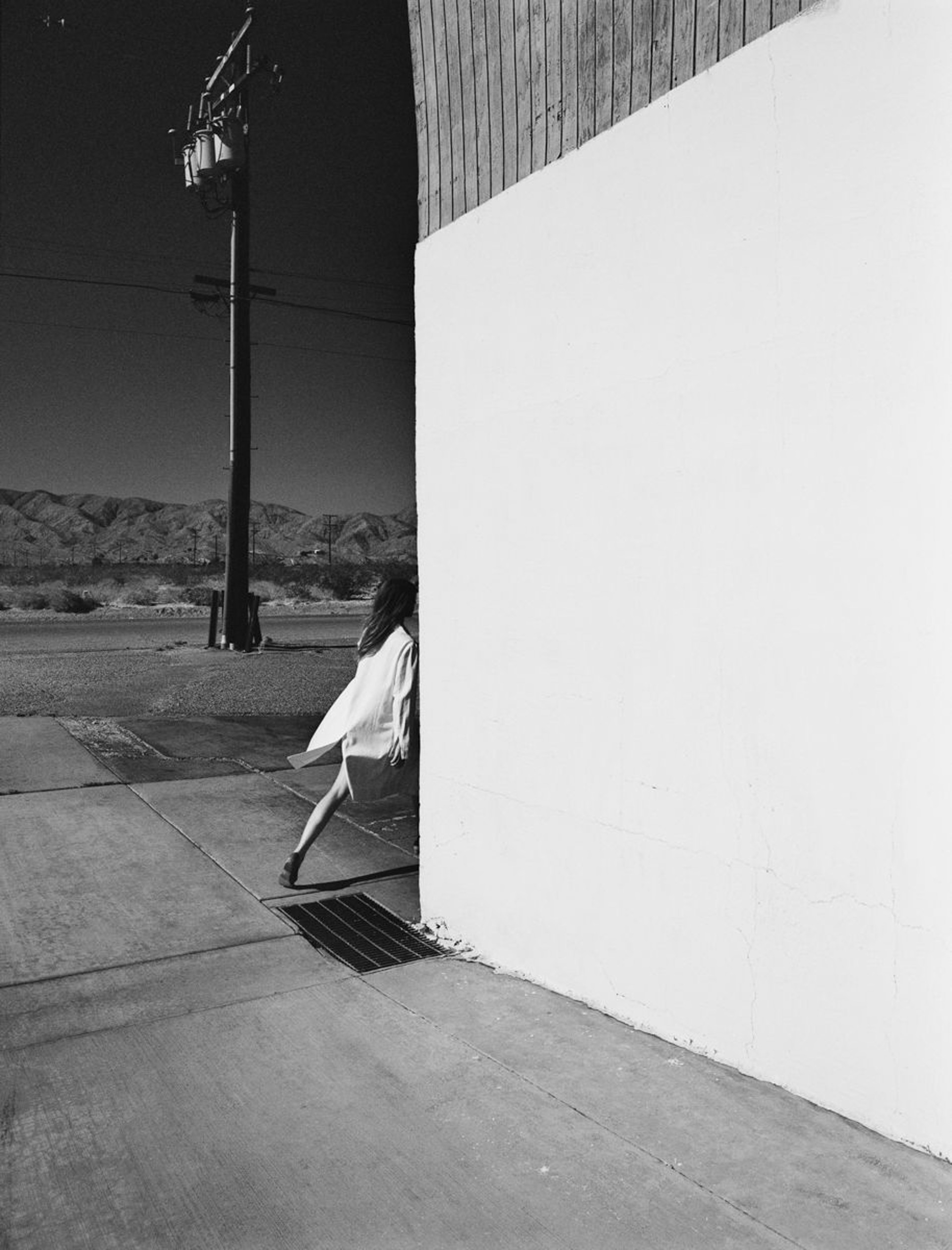 Mojave White Wall, Ed. A/P by Thom Jackson