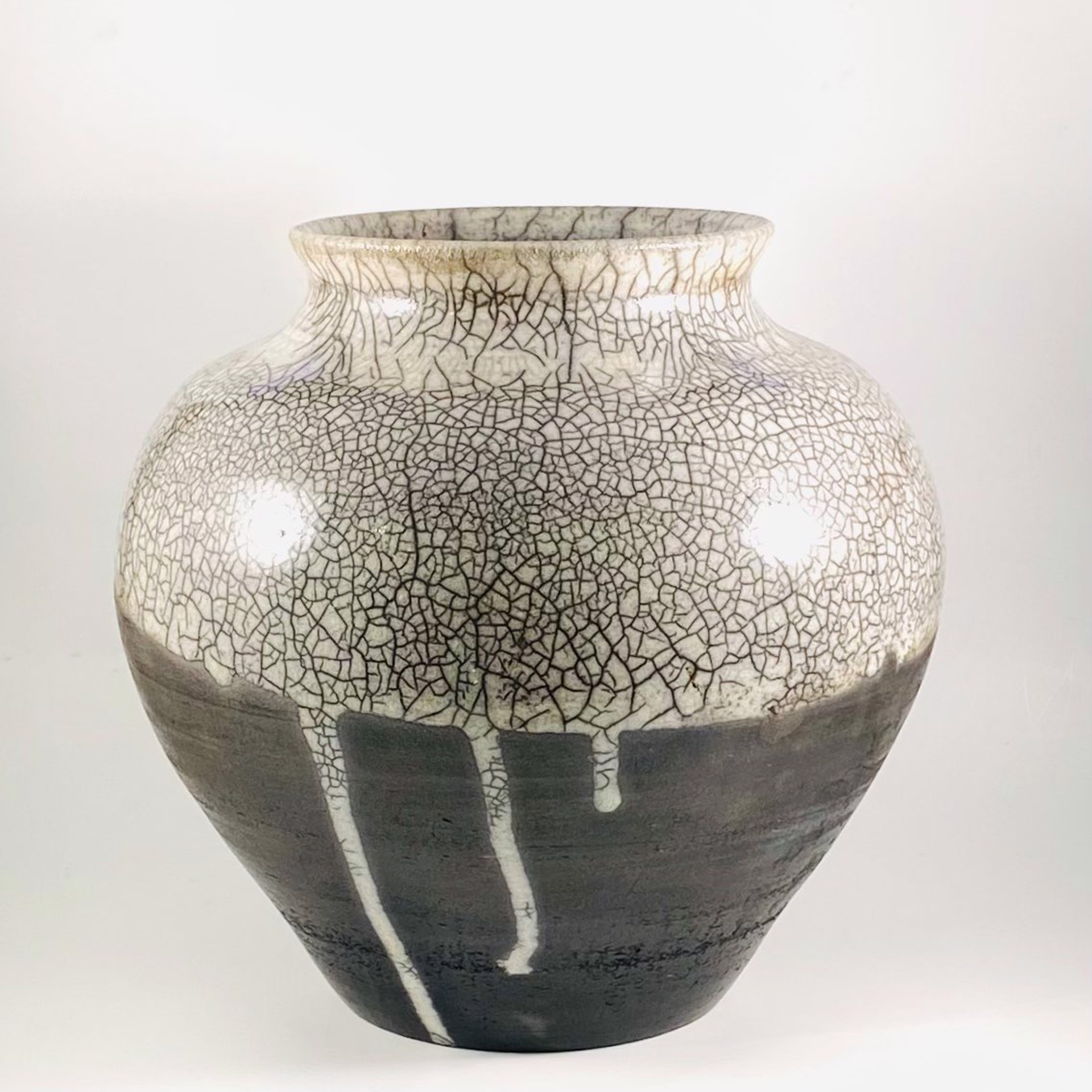 Large Black and White Crackle Drip Vase SB21-11 by Silas Bradley