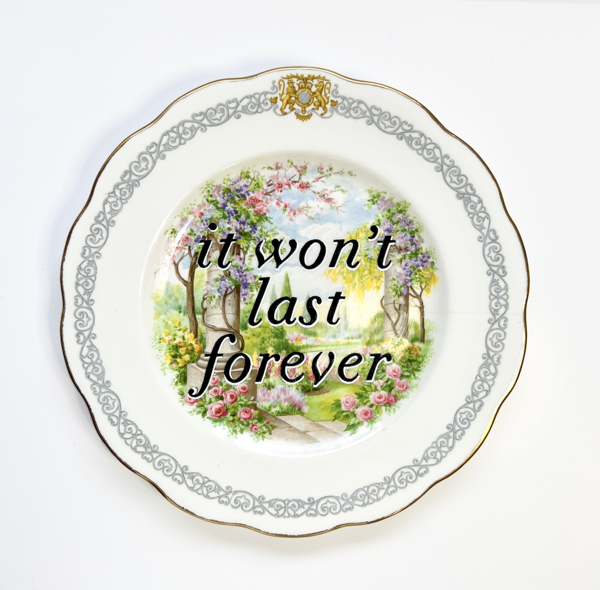 It won't last forever (small dinner plate) by Marie-Claude Marquis