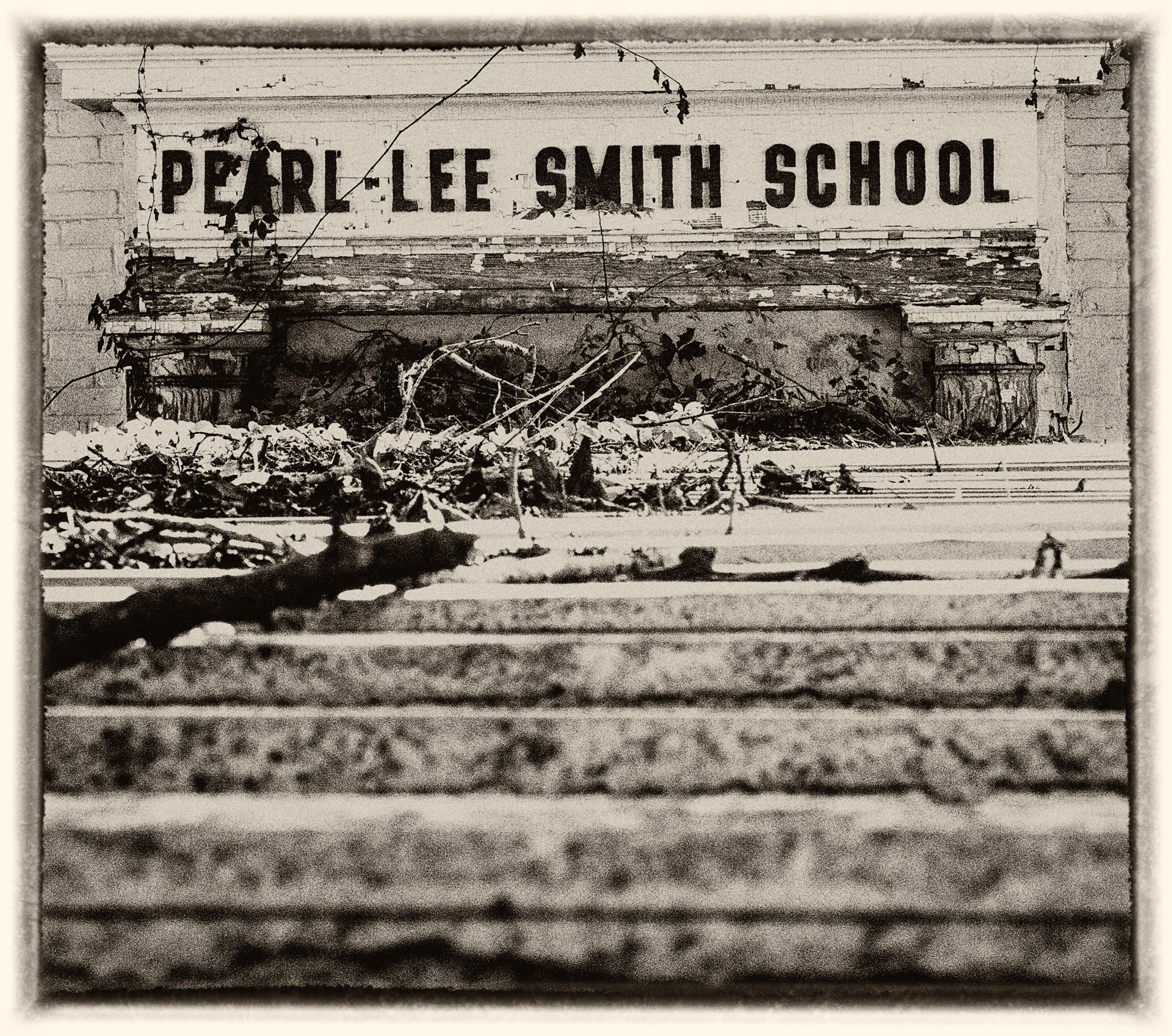 pearl lee smith by James Graham
