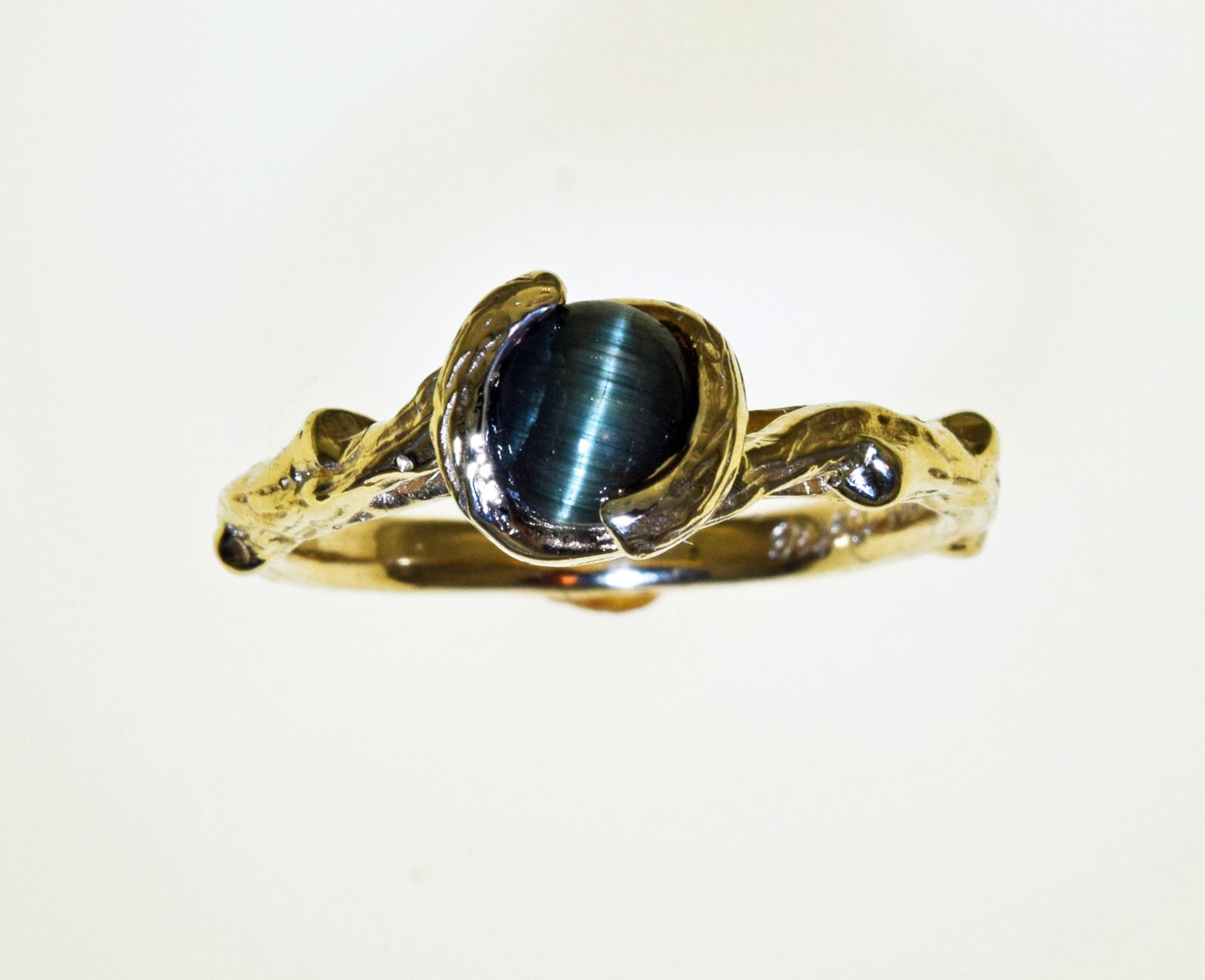 Branches Ring with Cat's Eye Chrysoberyl by Thomas Tietze