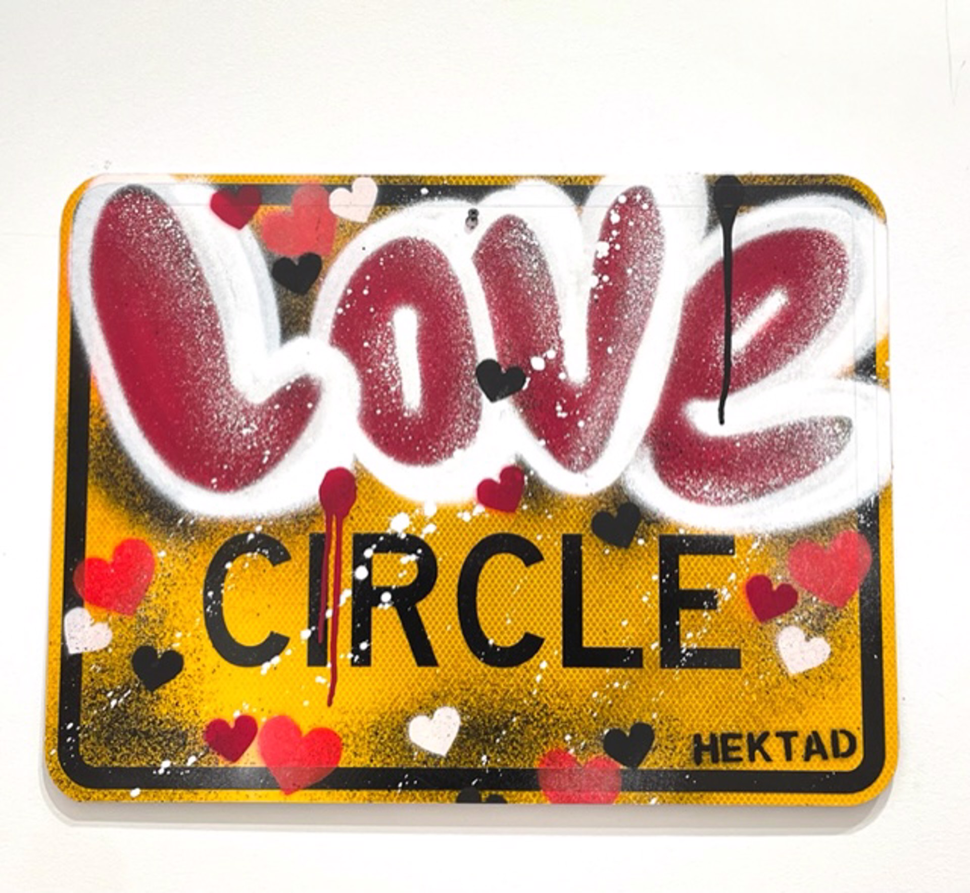 LOVE CIRCLE by HEKTAD