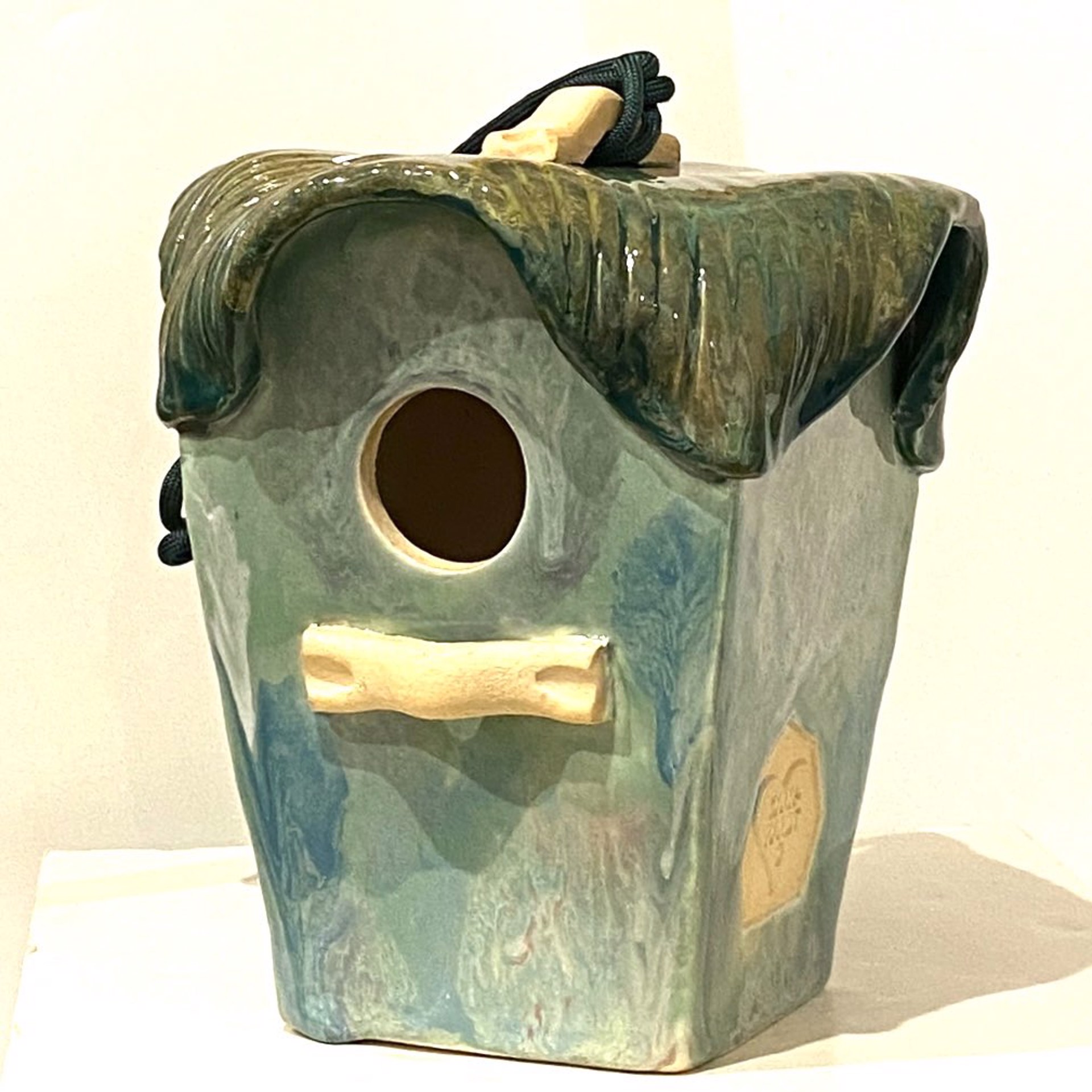 Wren/Chickadee Birdhouse LB23-07 Hydrangea Collection by Lin Barnhardt