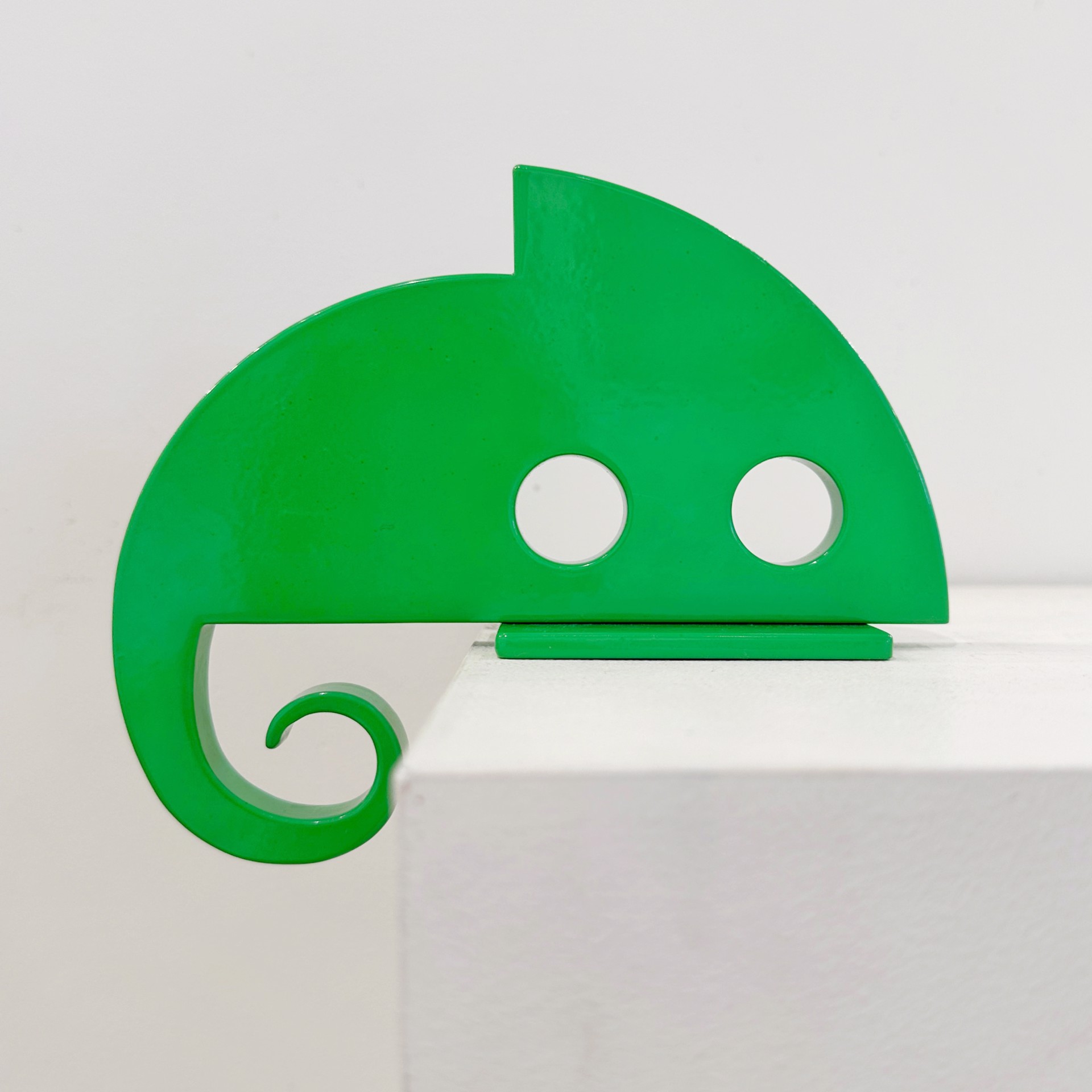 Aluminium Sculpture By Jeffie Brewer Featuring A Chameleon In Simplified Shapes And Green Finish