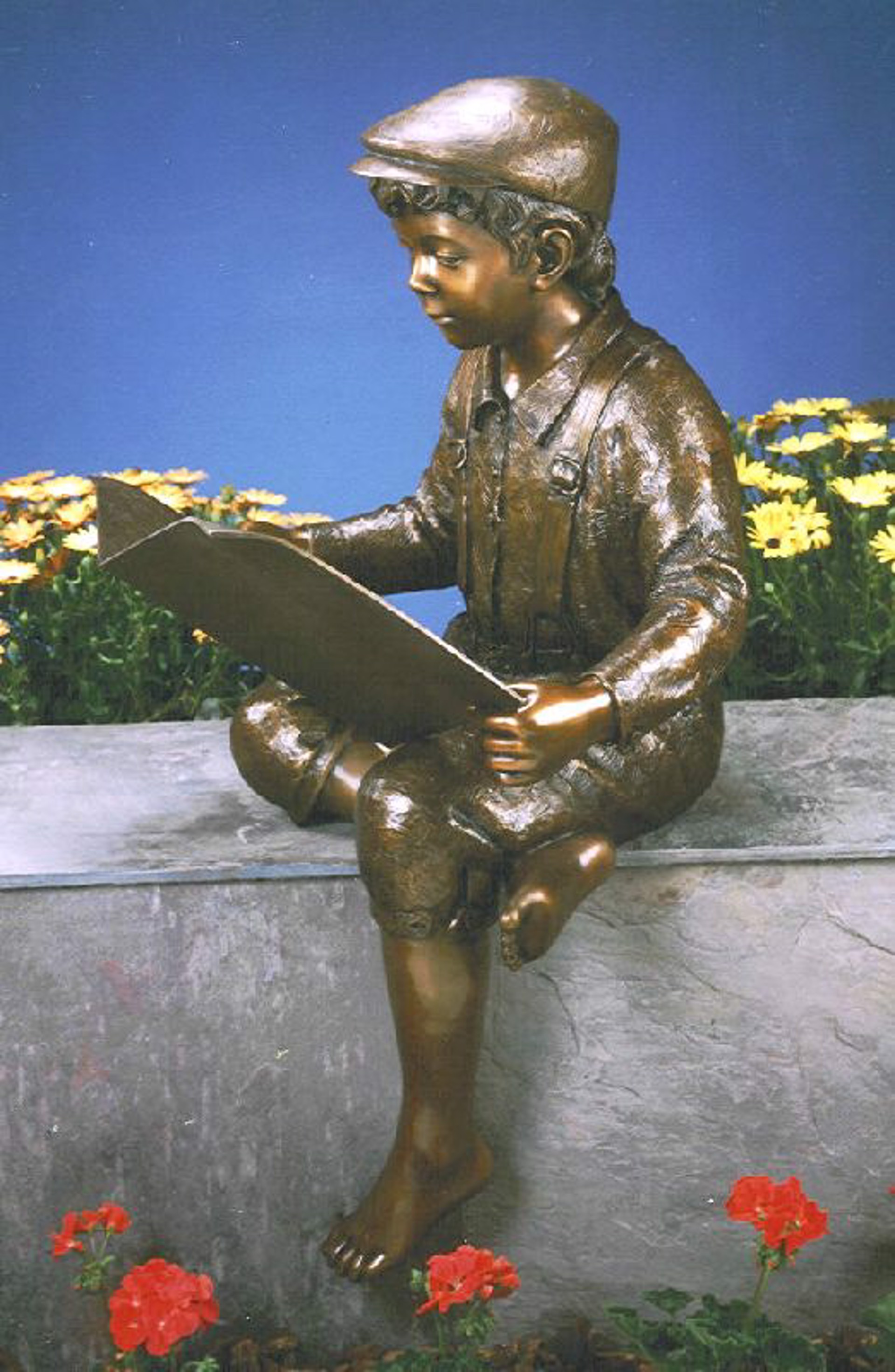 Garden Boy without pedestal by L'Deane Trueblood (sculptor)
