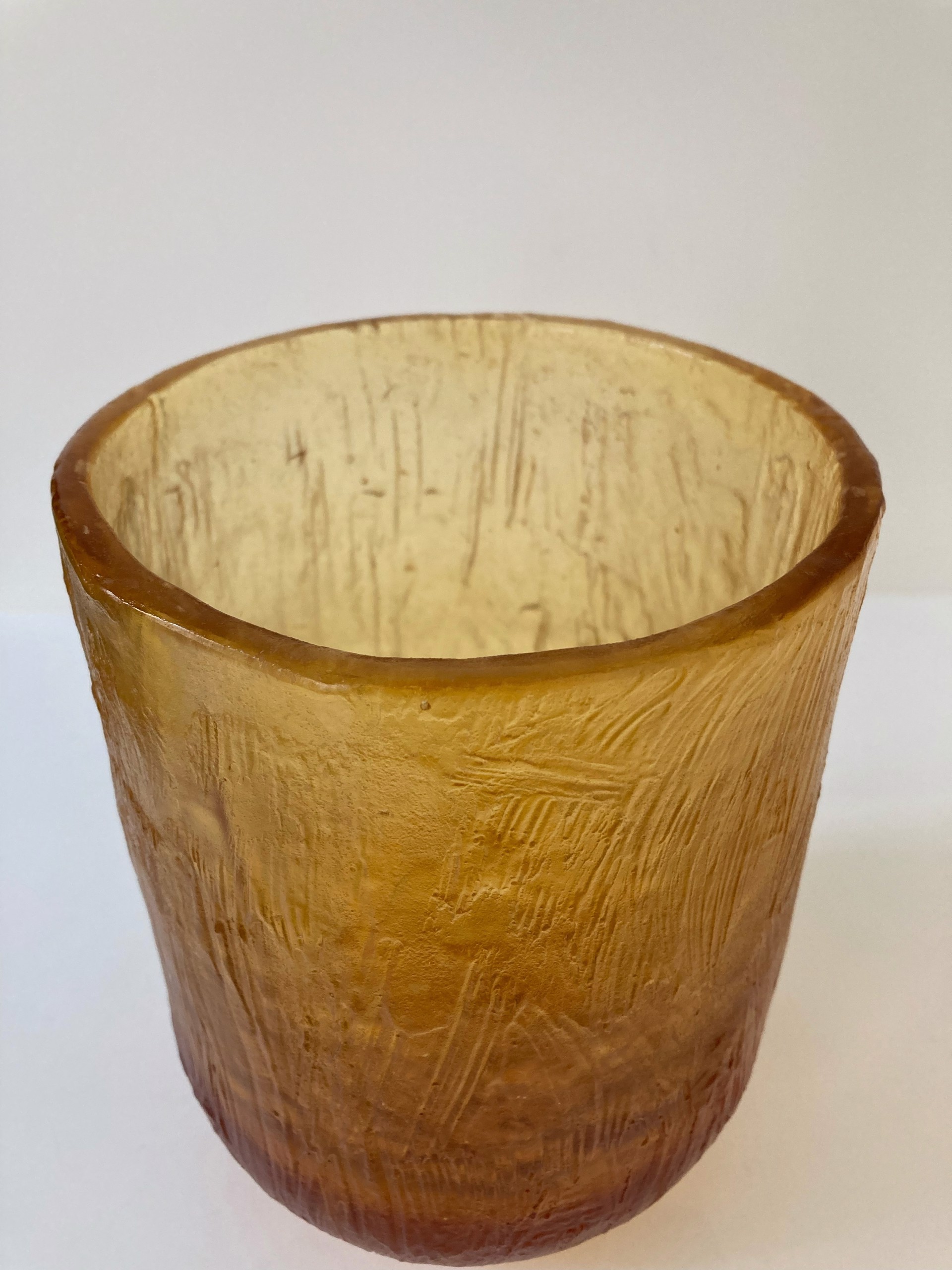 Amber hurricane or vase by Feleksan Onar
