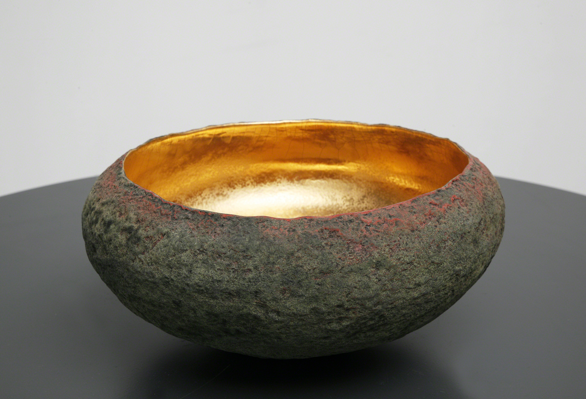 Round bowl by Cristina Salusti
