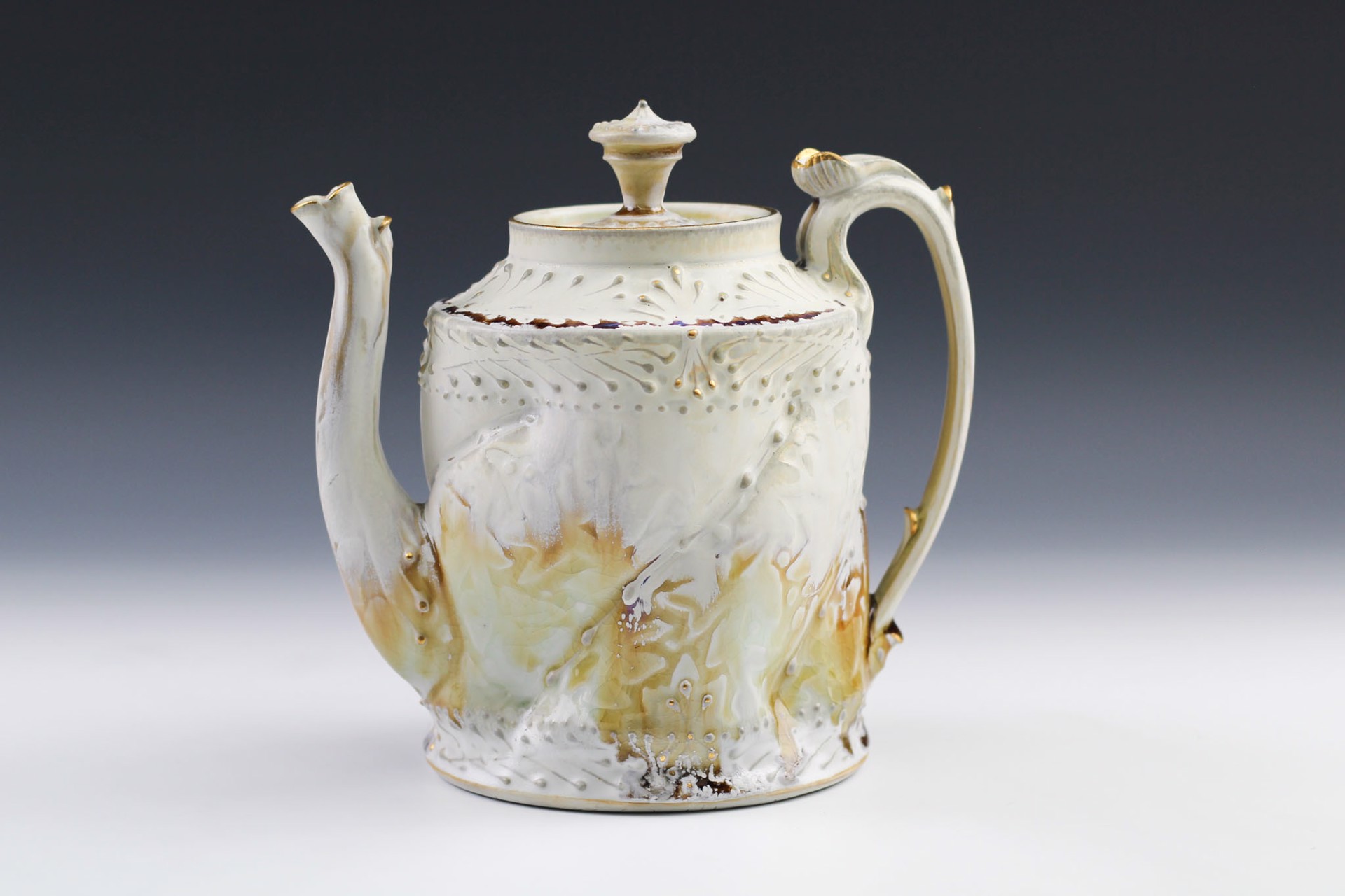 Teapot with Laurel by Mike Stumbras