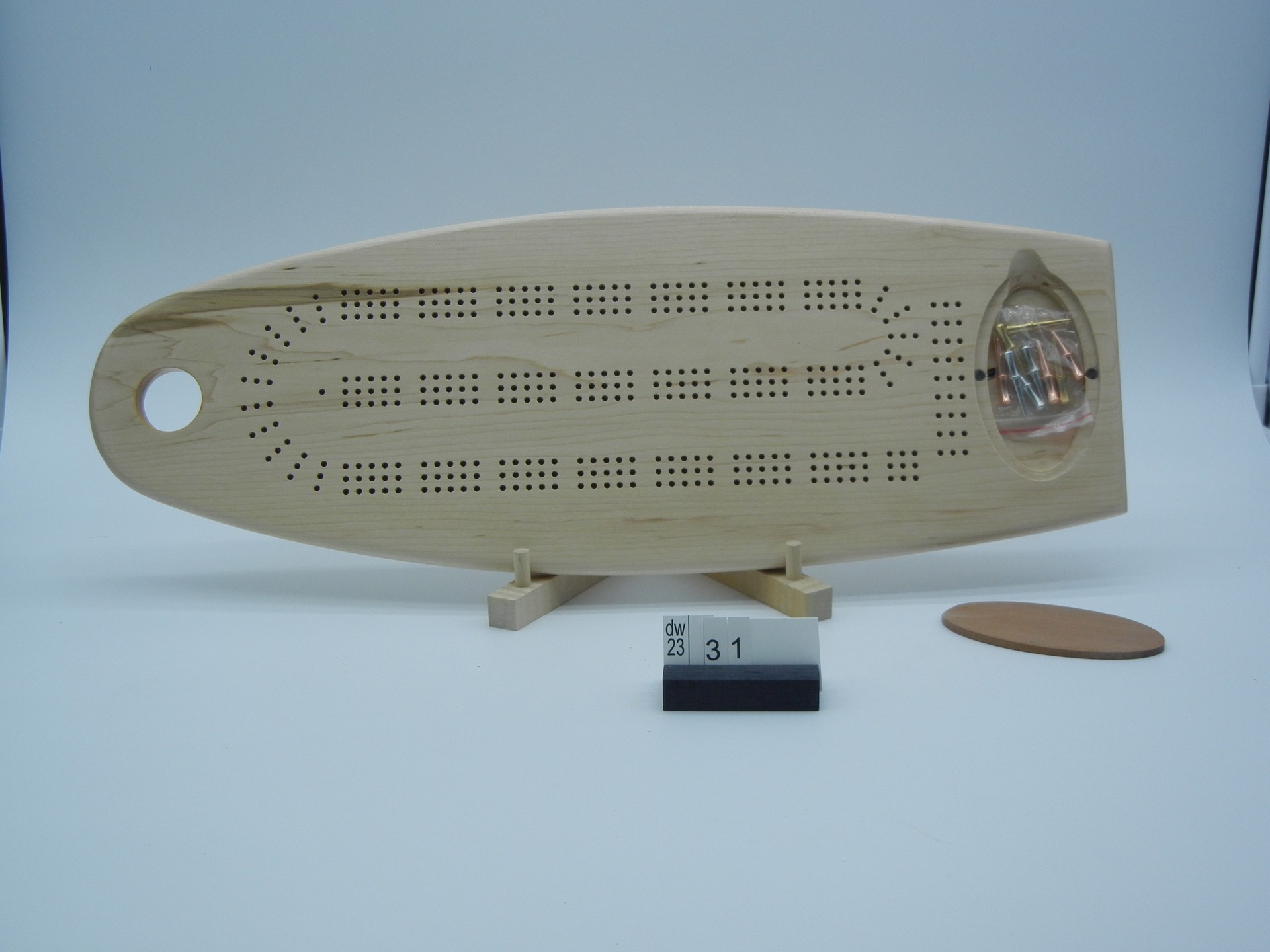 31 Cribbage Board (Three Person, with Pegs) by Dan Wieske