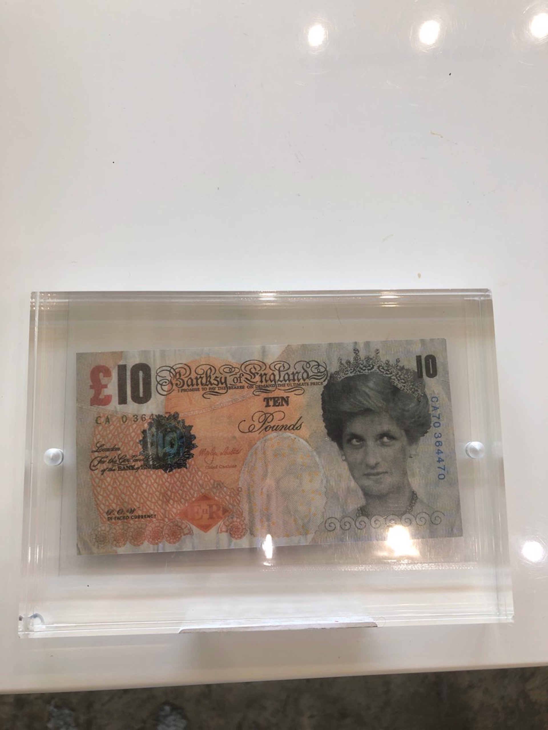Di - Faced Tenner by Banksy