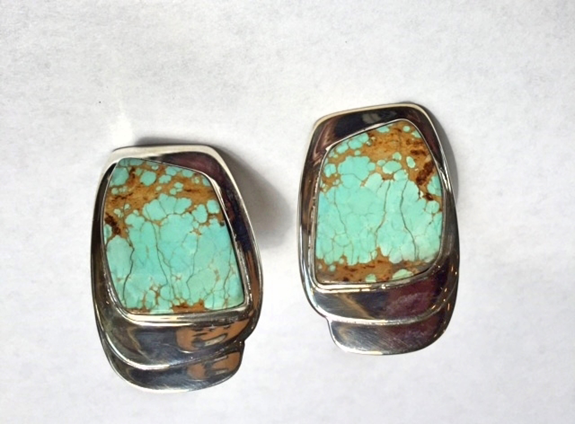 Sterling #8 Mine Arizona Turquoise Clip Earring by Anne Forbes