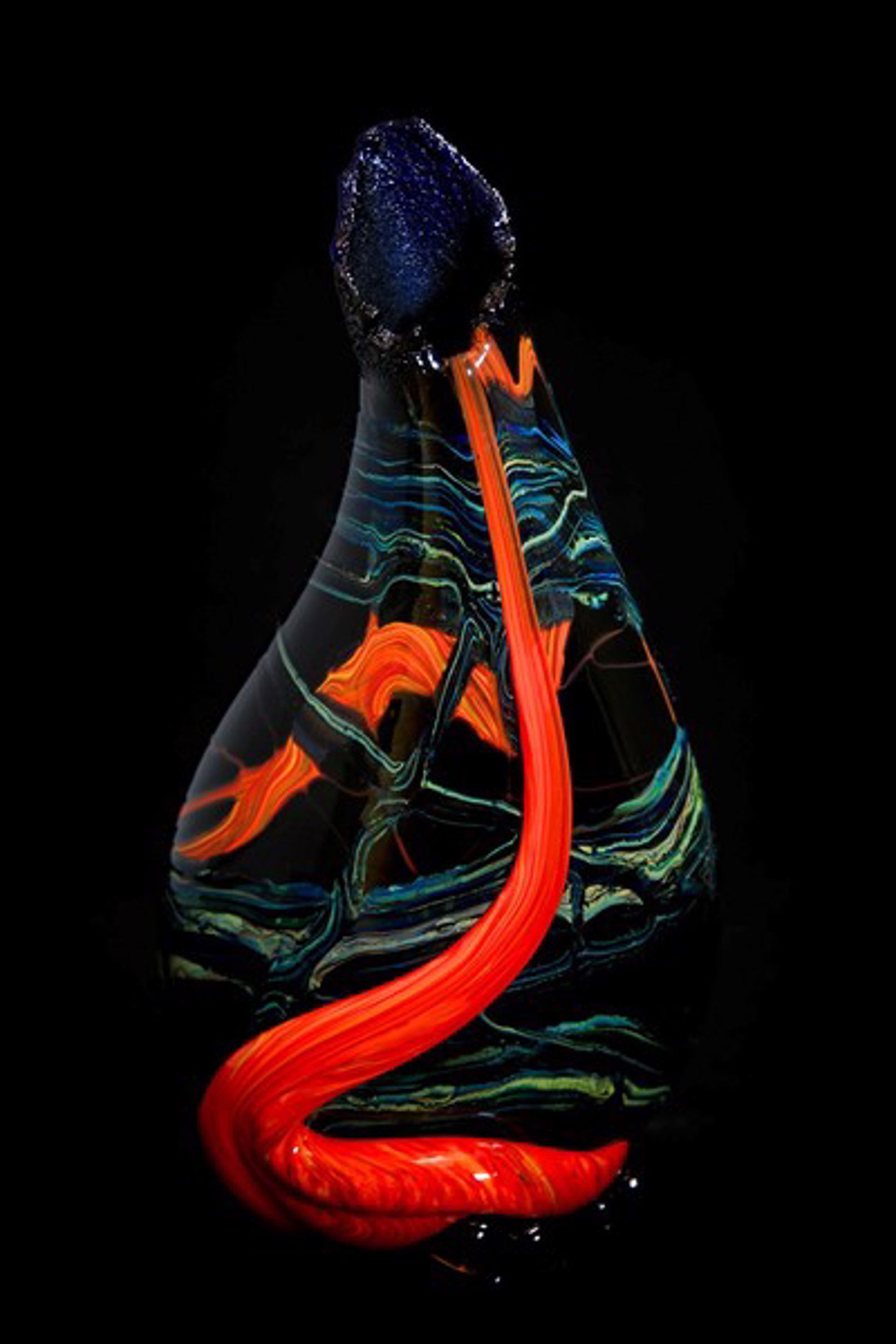 Inversion Surface Flow Vase #KI-67 by Daniel Moe