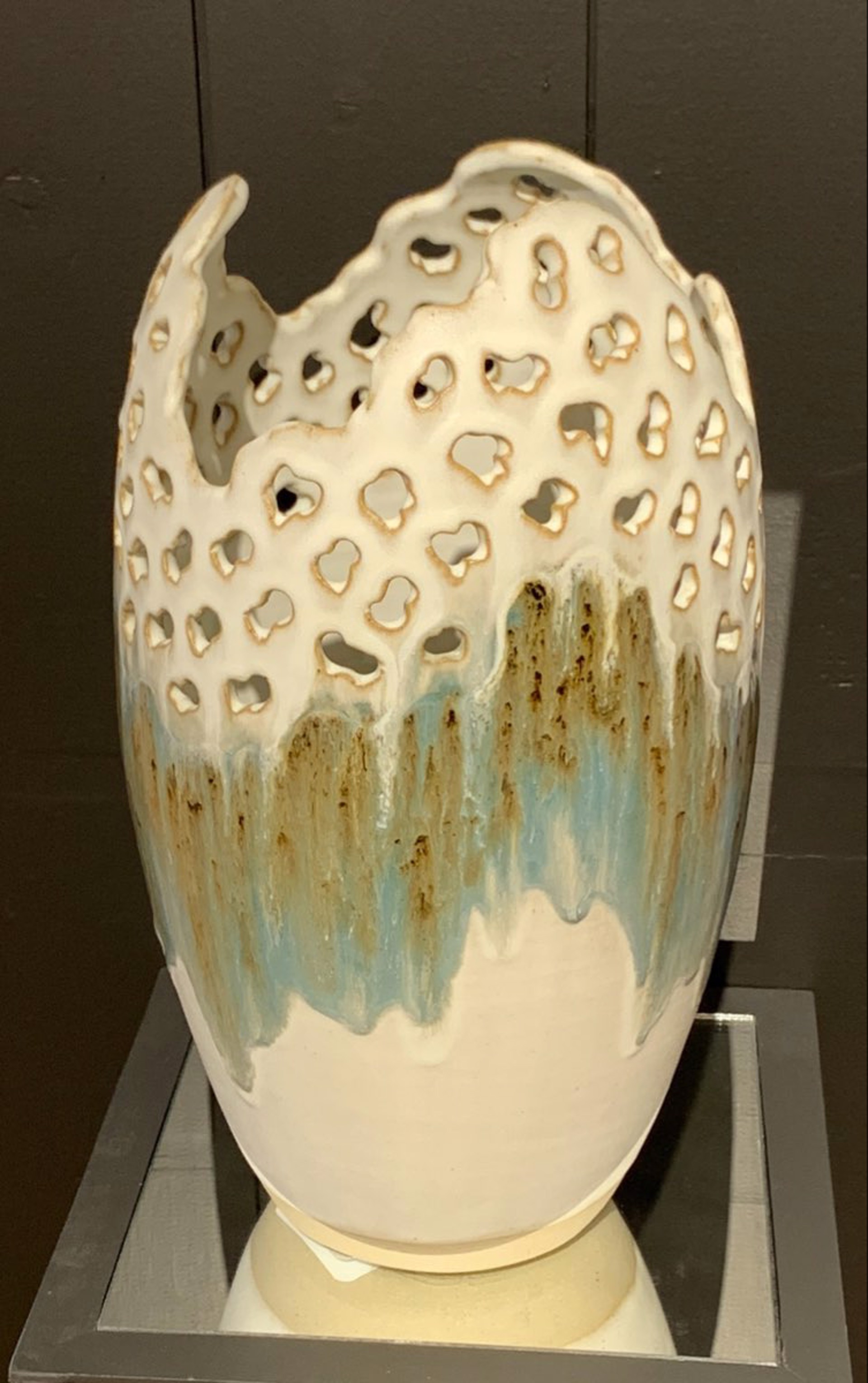 Vase | Medium | Aqua Coastline by Jenny | Scott Martin