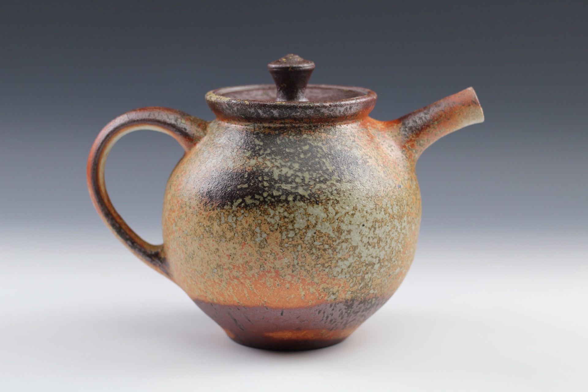 Teapot by George Lowe