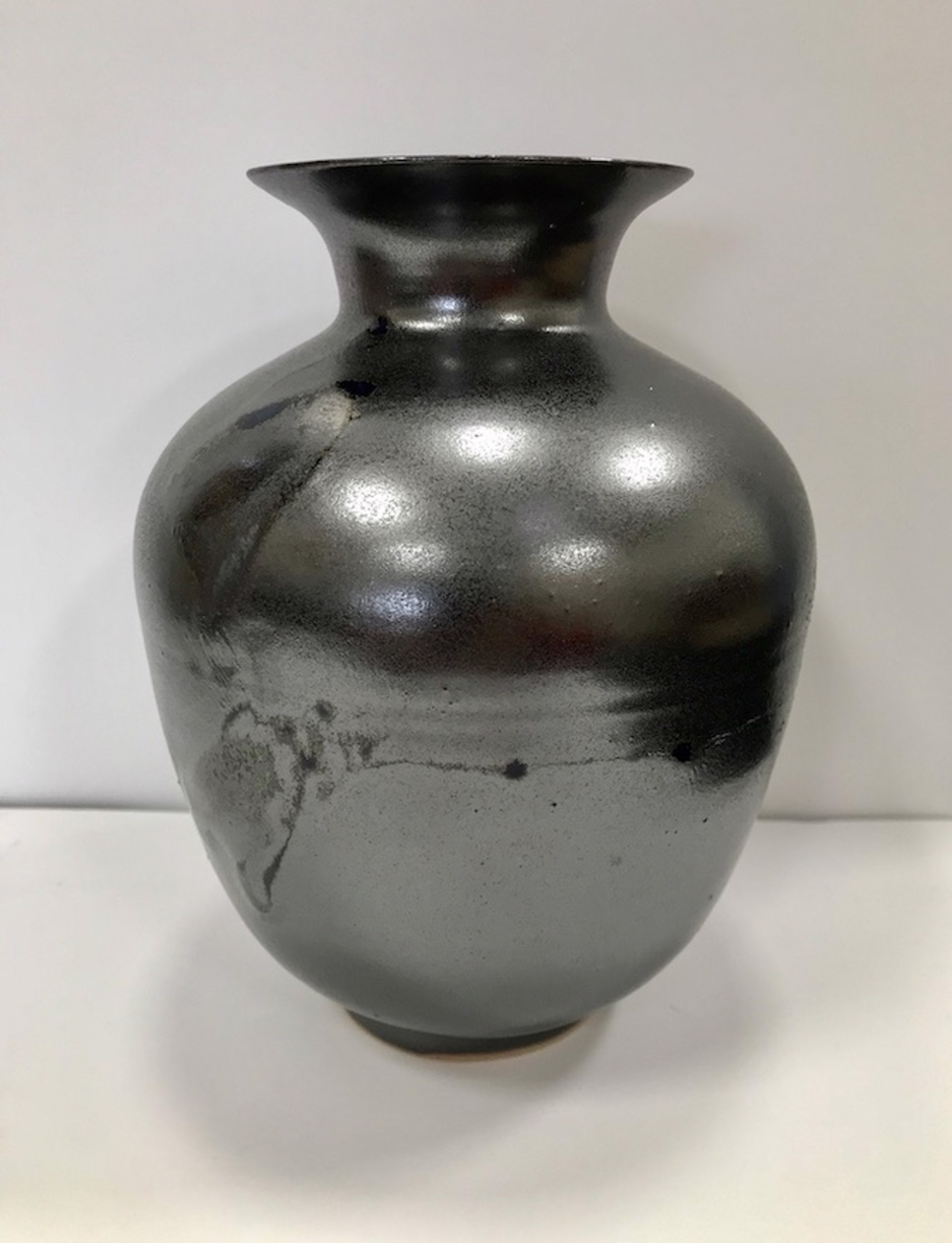 Black Kuan Vase by Kayo O'Young