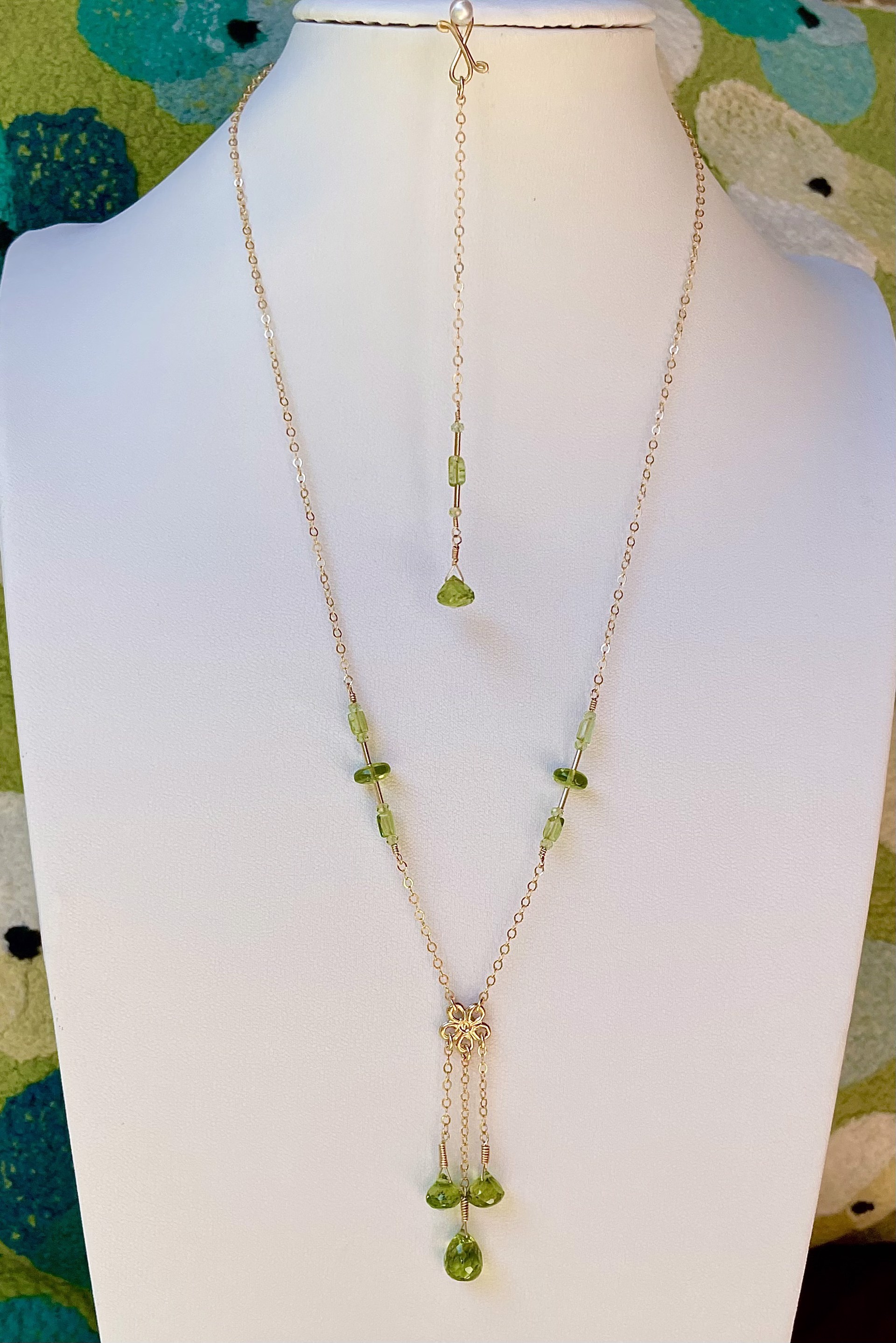 Peridot Briolettes 14k Gold Chain Infinity Pendant Necklace Set by Lisa Kelley