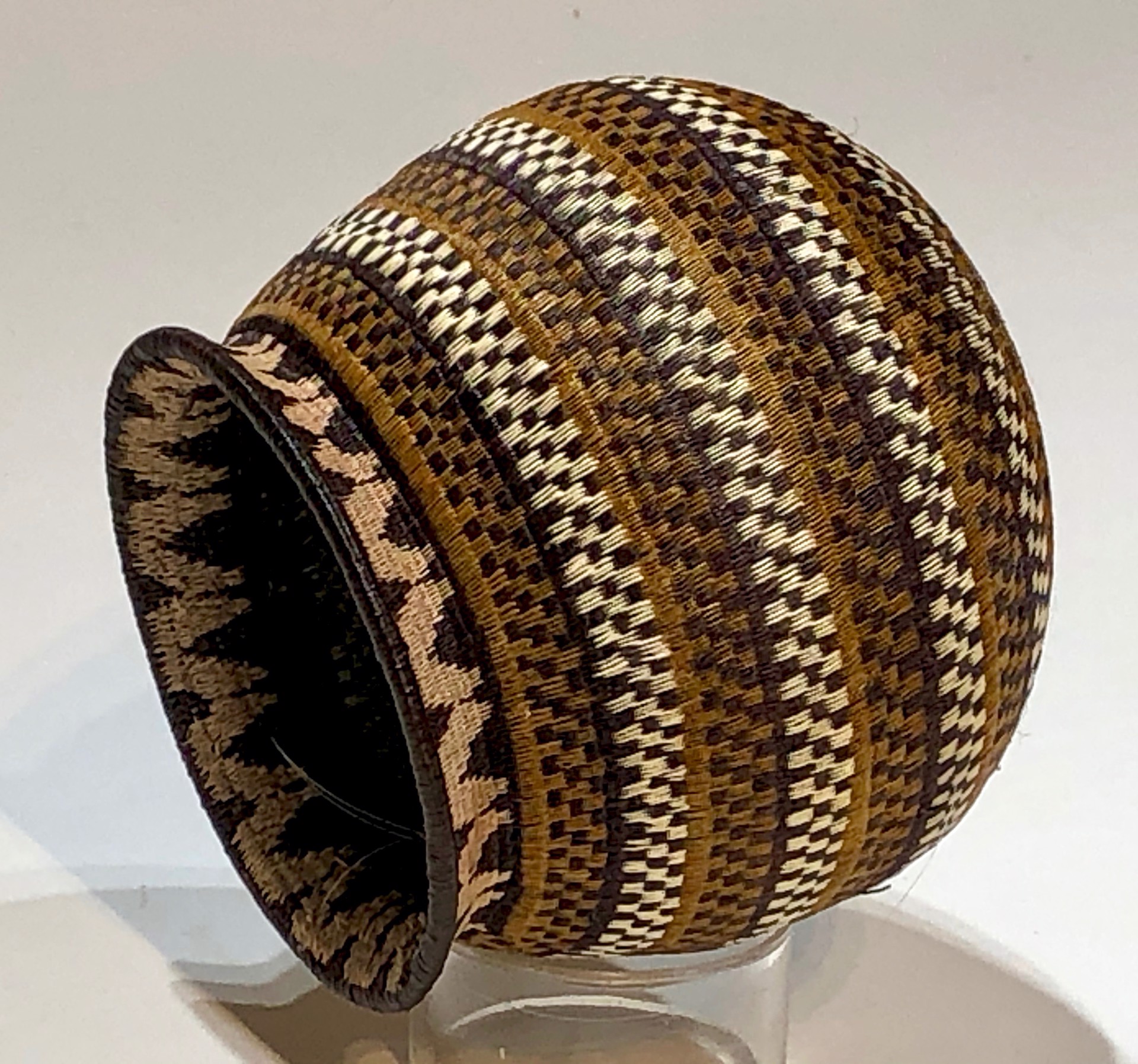 Brown, Black & White Geometric basket (6951) by Wounaan & Embera Panama Rainforest Baskets Wounaan