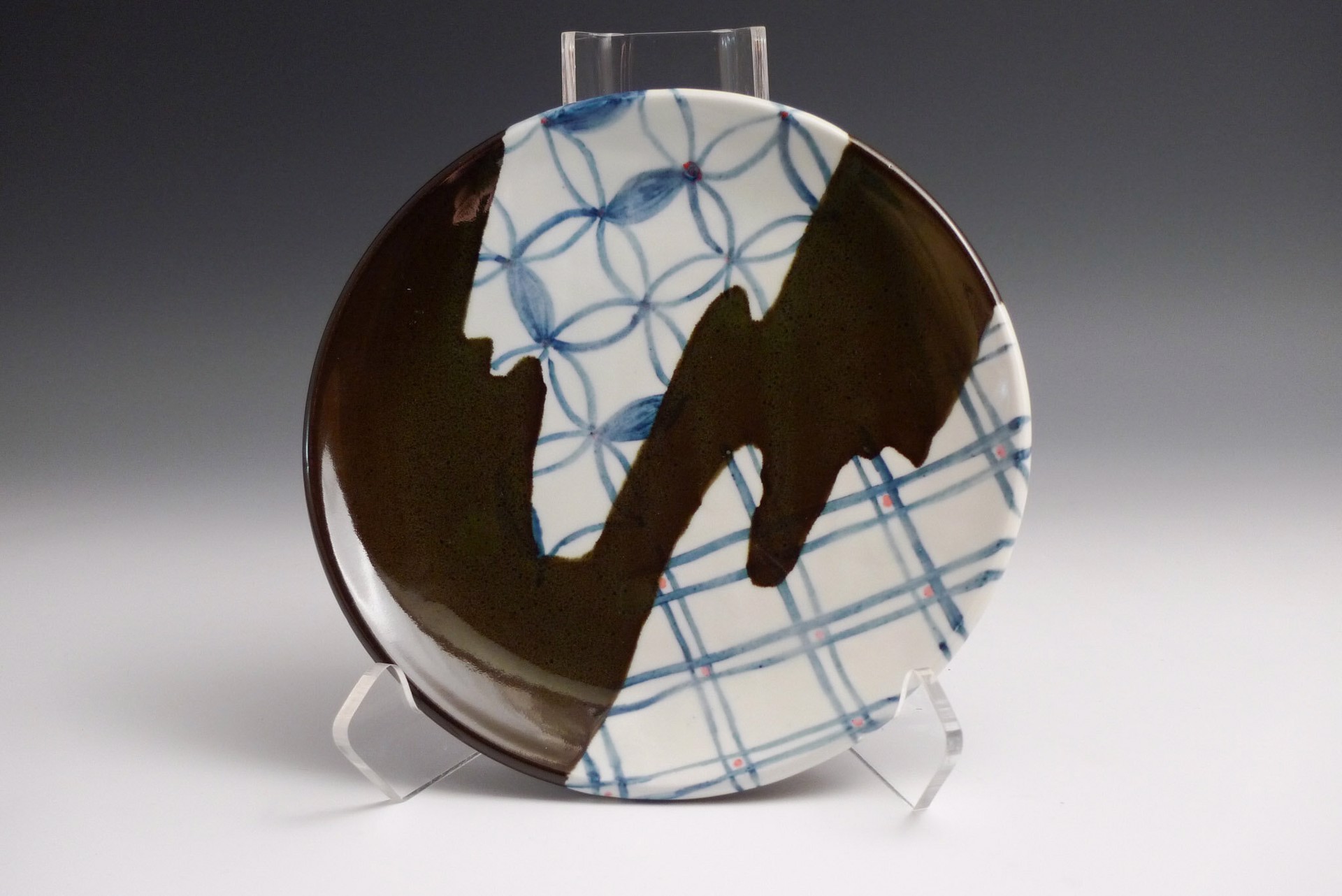 Plate by Juliane Shibata