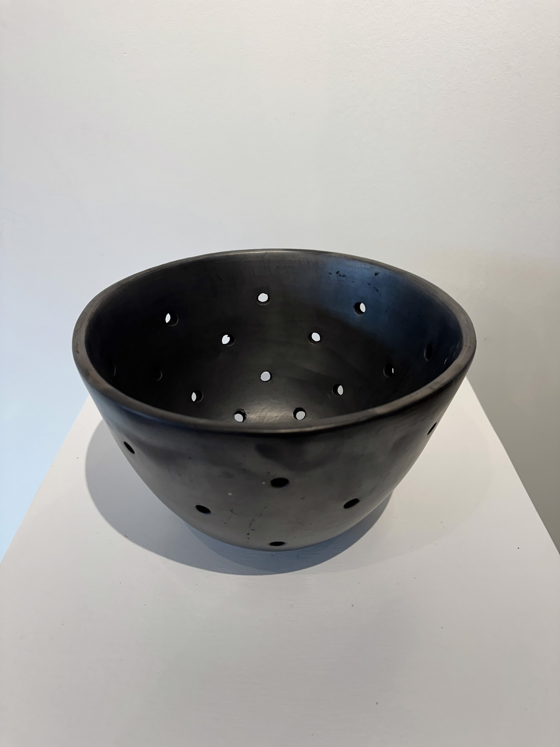 Black Fruit Bowl by Colectivo 1050