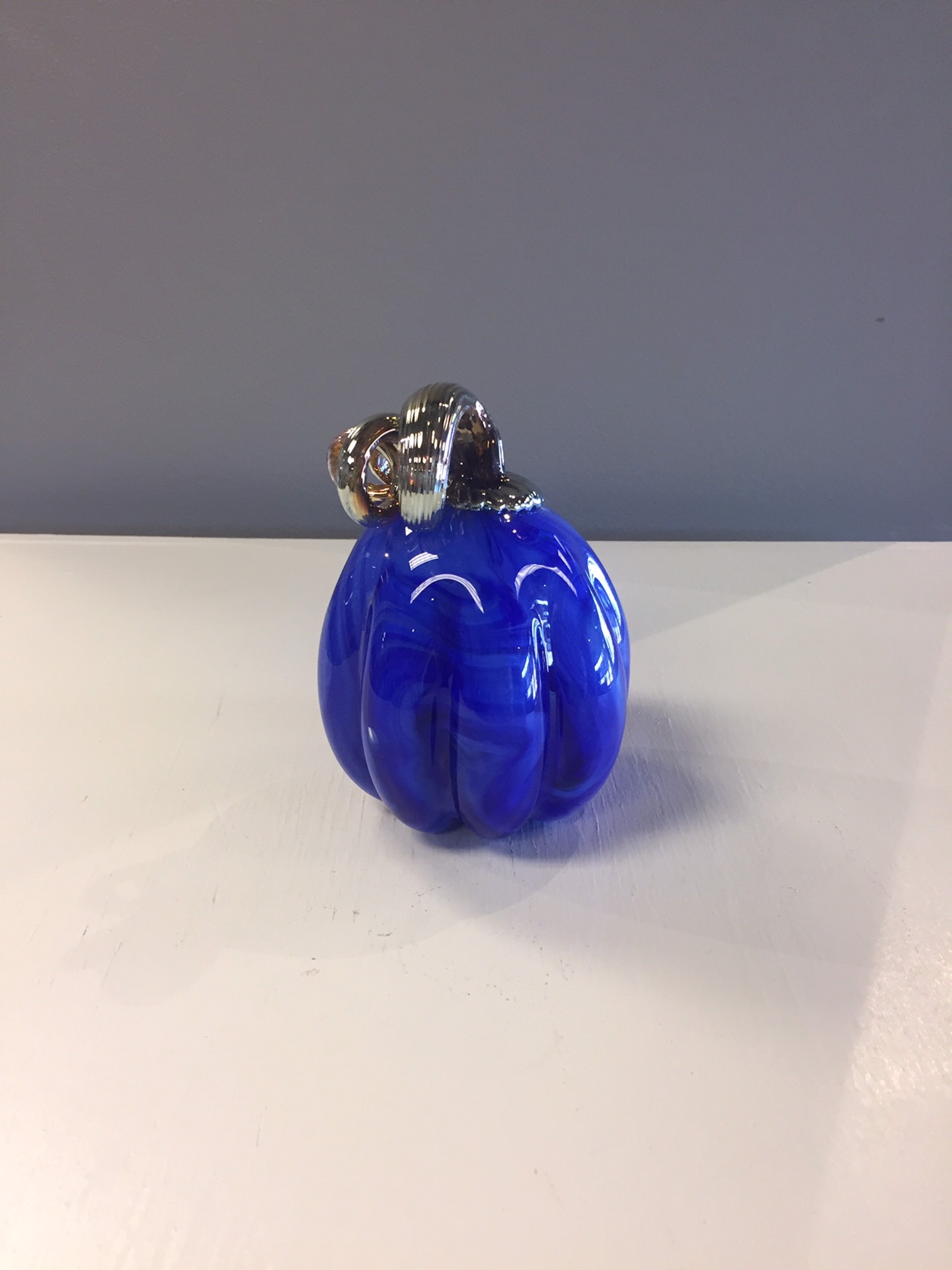 Pumpkin - Blue Velvet by AlBo Glass