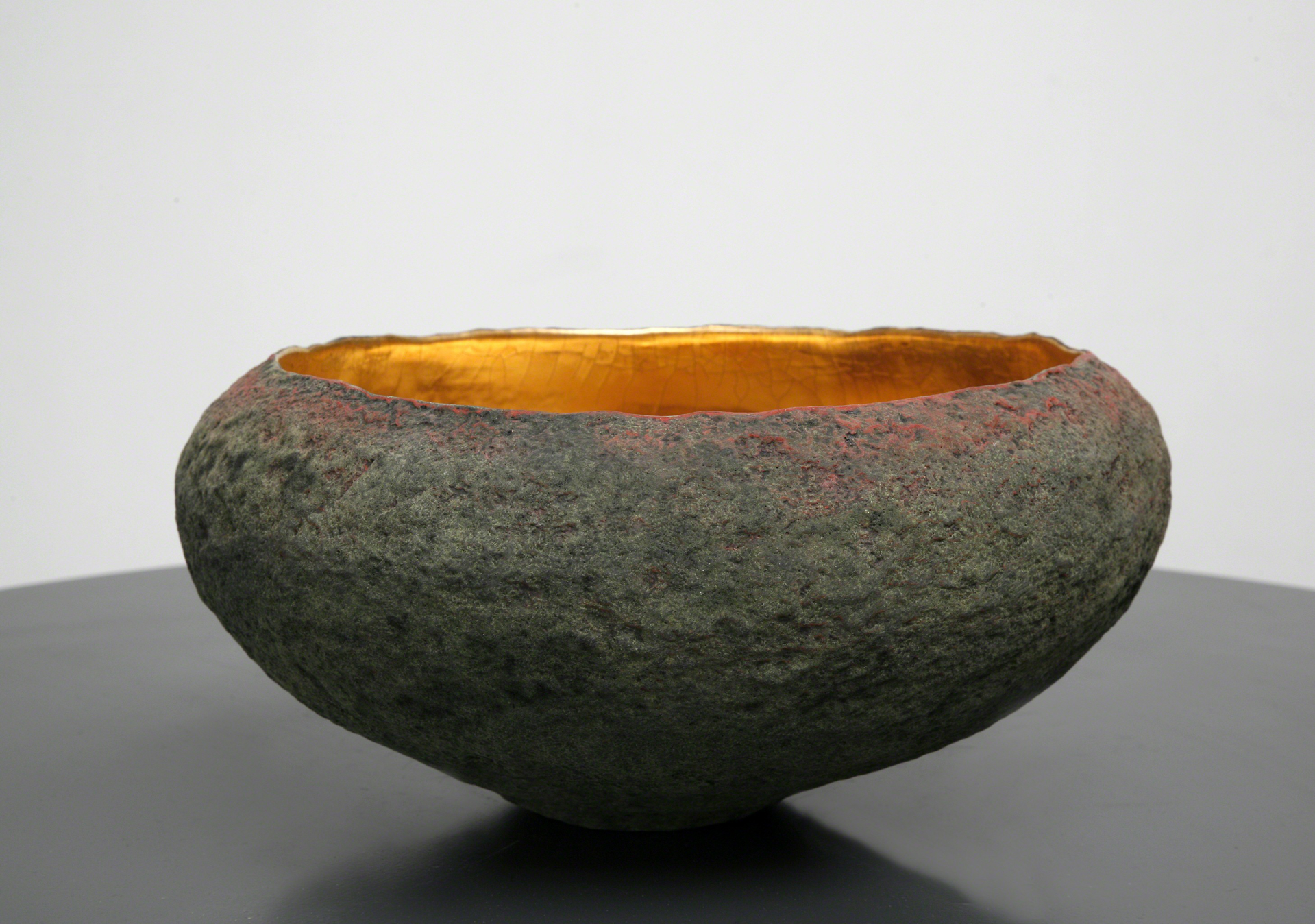 Round bowl by Cristina Salusti
