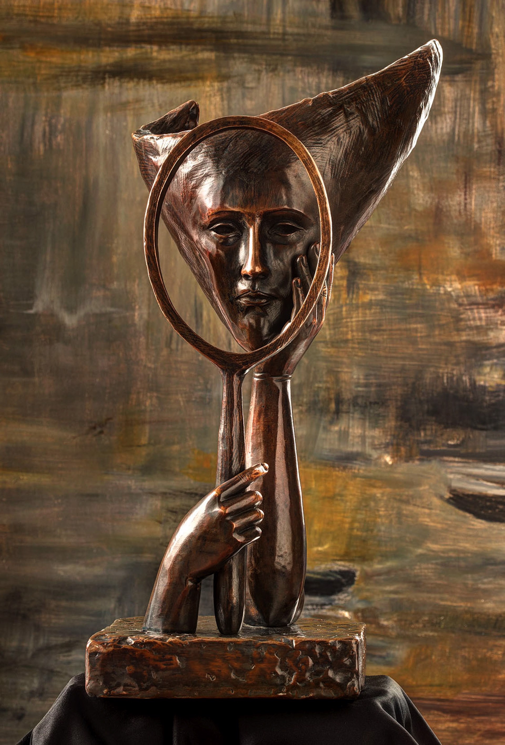 The Mirrors are the Others by Sergio Bustamante (sculptor)