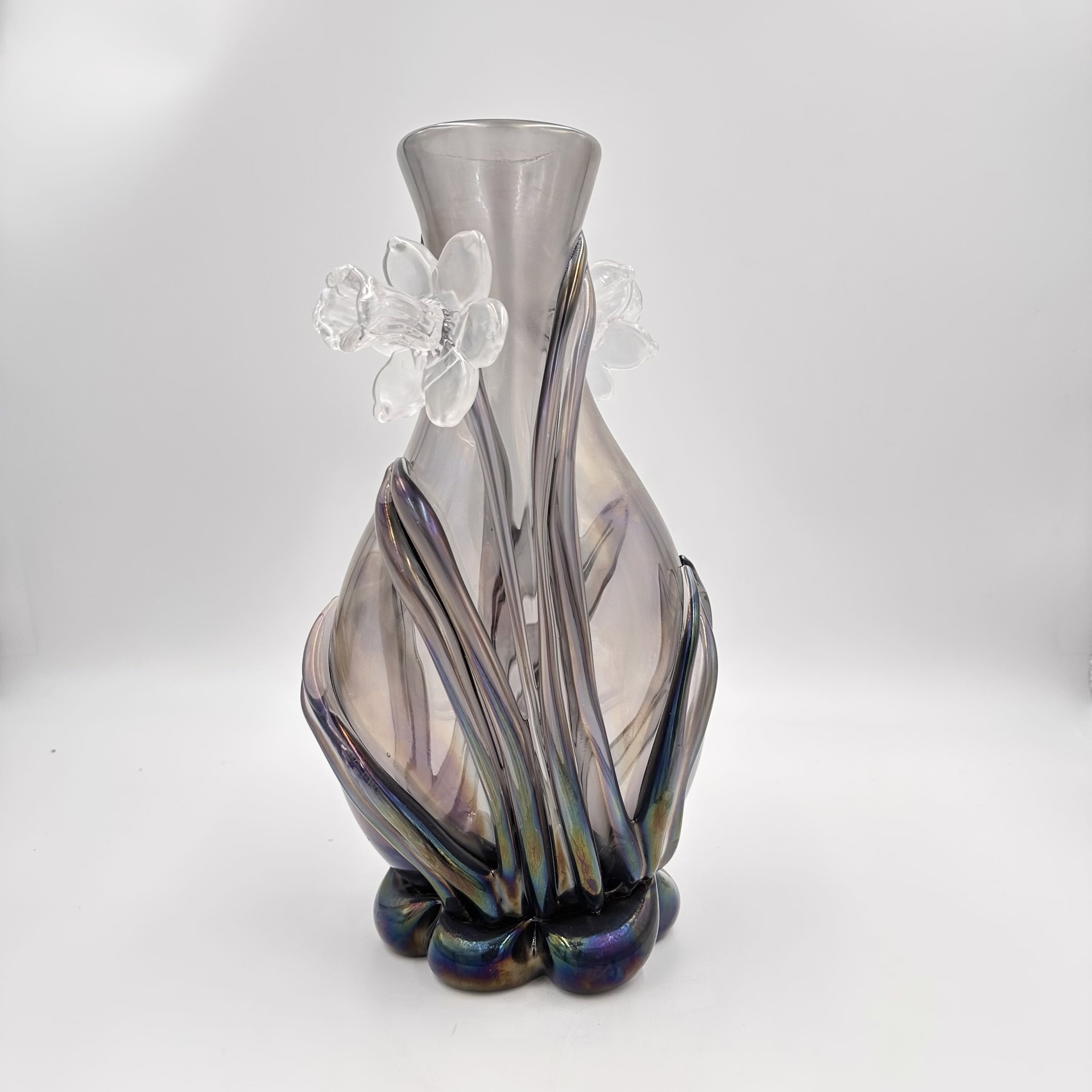 Iridescent Daffodil Vase glass by Tommie Rush