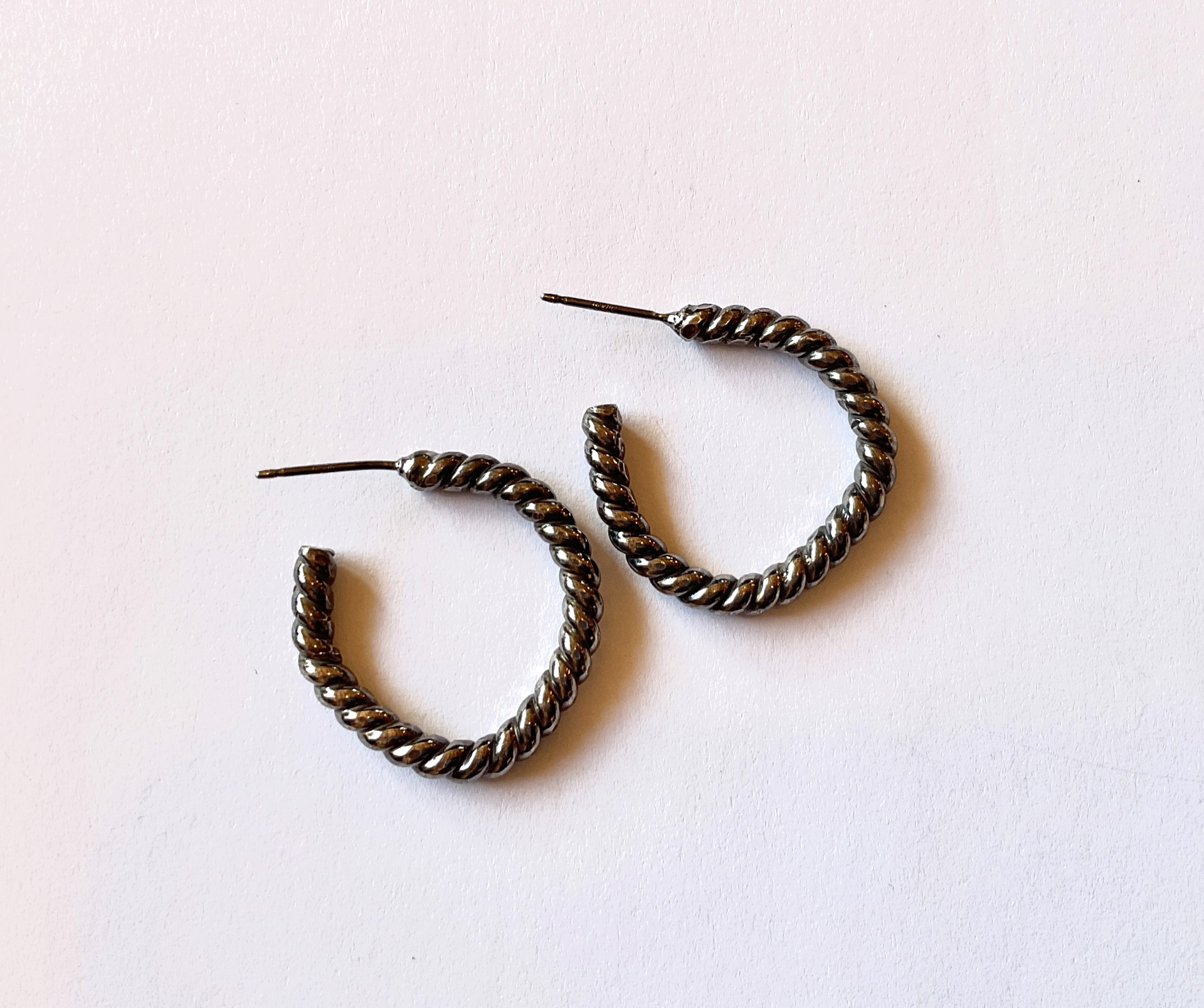 SS Rope Pattern Earrings by Kim Henkel