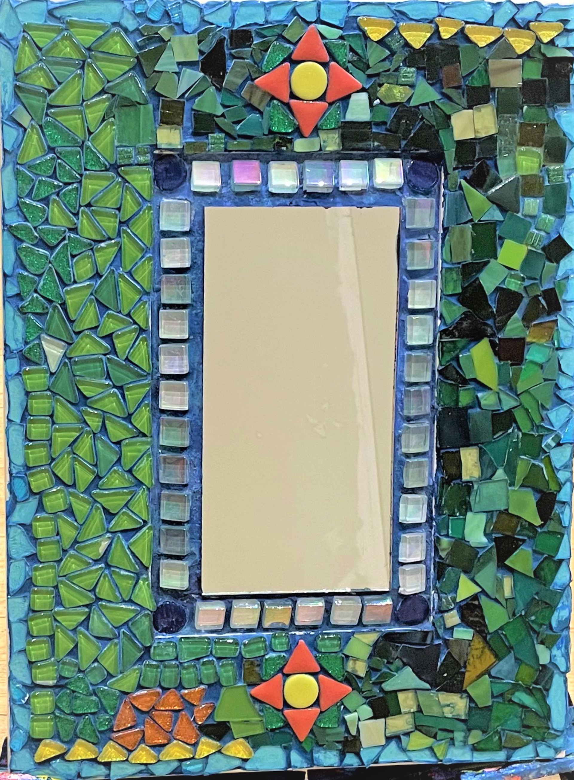 Faith McLuckie (Visability Art Lab), Mosaic Mirror by Visiting Artist